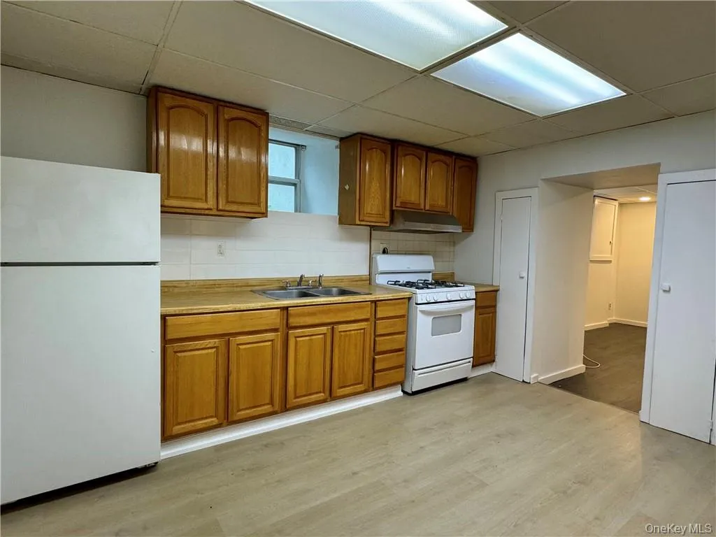21 Fort Putnam Street, Highlands, NY, 2 Bedroom Bedrooms, 7 Room Rooms,1 BathroomBathrooms,Residential Lease,For Rent,Fort Putnam,0,1055945 21 Fort Putnam Street, Highlands, NY, 2 Bedroom Bedrooms, 7 Room Rooms,1 BathroomBathrooms,Residential Lease,For Rent,Fort Putnam,0,1055945