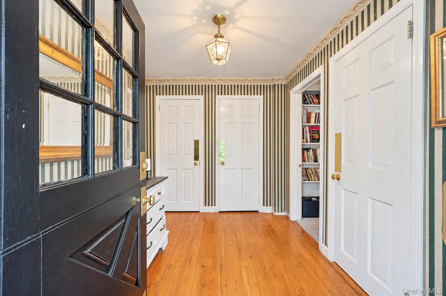 2 Glenwater Lane, Brookhaven, NY, 4 Bedrooms Bedrooms, 8 Rooms Rooms,2 BathroomsBathrooms,Residential,For Rent,Glenwater,0,1055947 2 Glenwater Lane, Brookhaven, NY, 4 Bedrooms Bedrooms, 8 Rooms Rooms,2 BathroomsBathrooms,Residential,For Rent,Glenwater,0,1055947