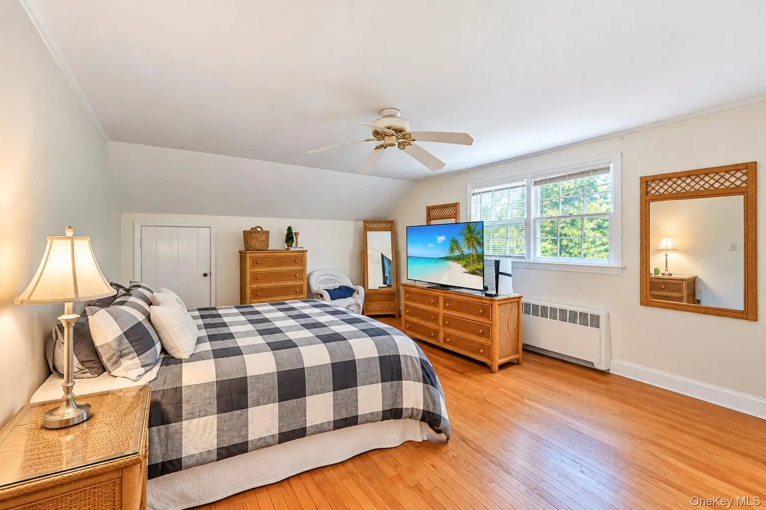 2 Glenwater Lane, Brookhaven, NY, 4 Bedrooms Bedrooms, 8 Rooms Rooms,2 BathroomsBathrooms,Residential,For Rent,Glenwater,0,1055947 2 Glenwater Lane, Brookhaven, NY, 4 Bedrooms Bedrooms, 8 Rooms Rooms,2 BathroomsBathrooms,Residential,For Rent,Glenwater,0,1055947