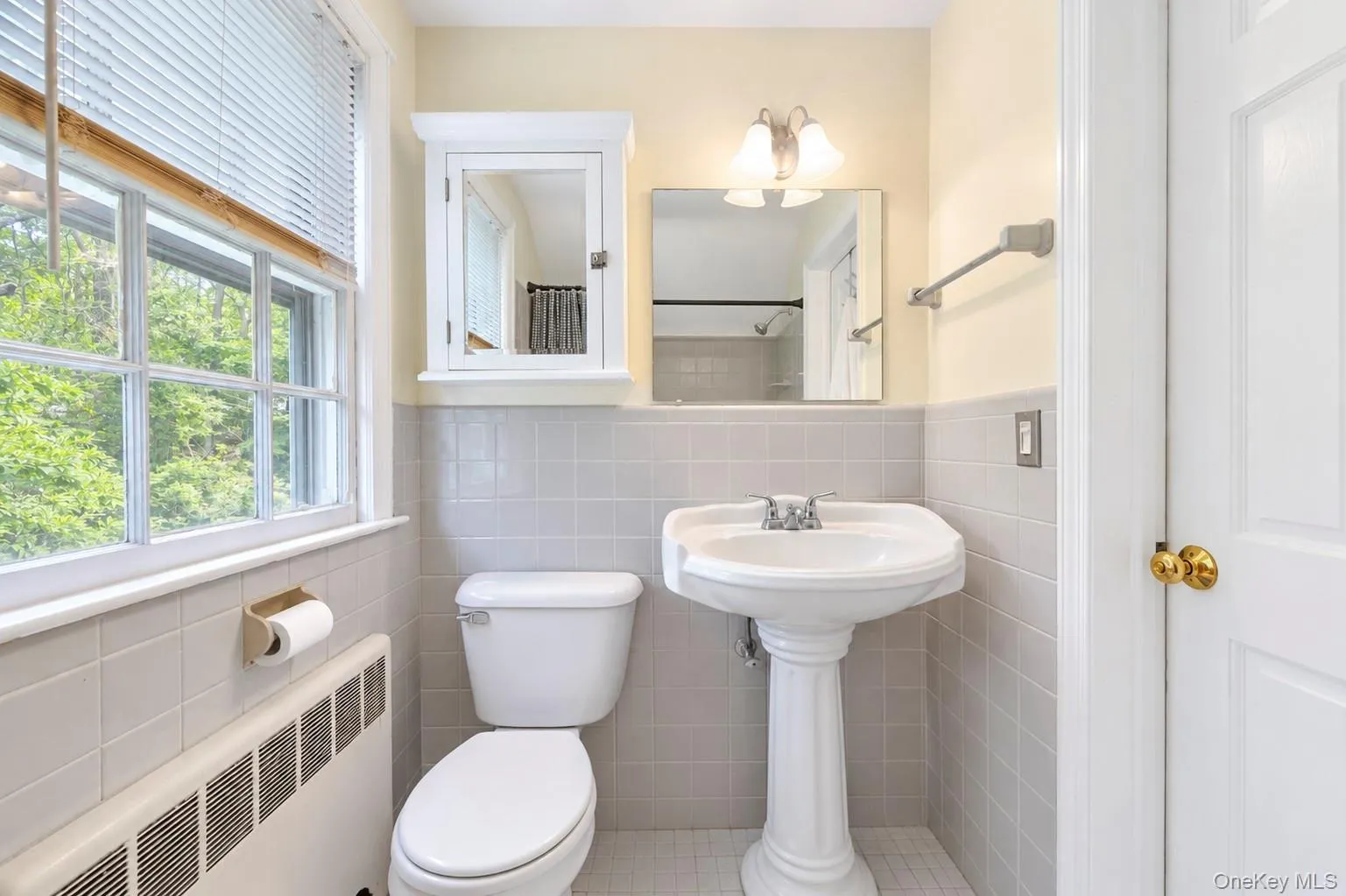 2 Glenwater Lane, Brookhaven, NY, 4 Bedrooms Bedrooms, 8 Rooms Rooms,2 BathroomsBathrooms,Residential,For Rent,Glenwater,0,1055947 2 Glenwater Lane, Brookhaven, NY, 4 Bedrooms Bedrooms, 8 Rooms Rooms,2 BathroomsBathrooms,Residential,For Rent,Glenwater,0,1055947