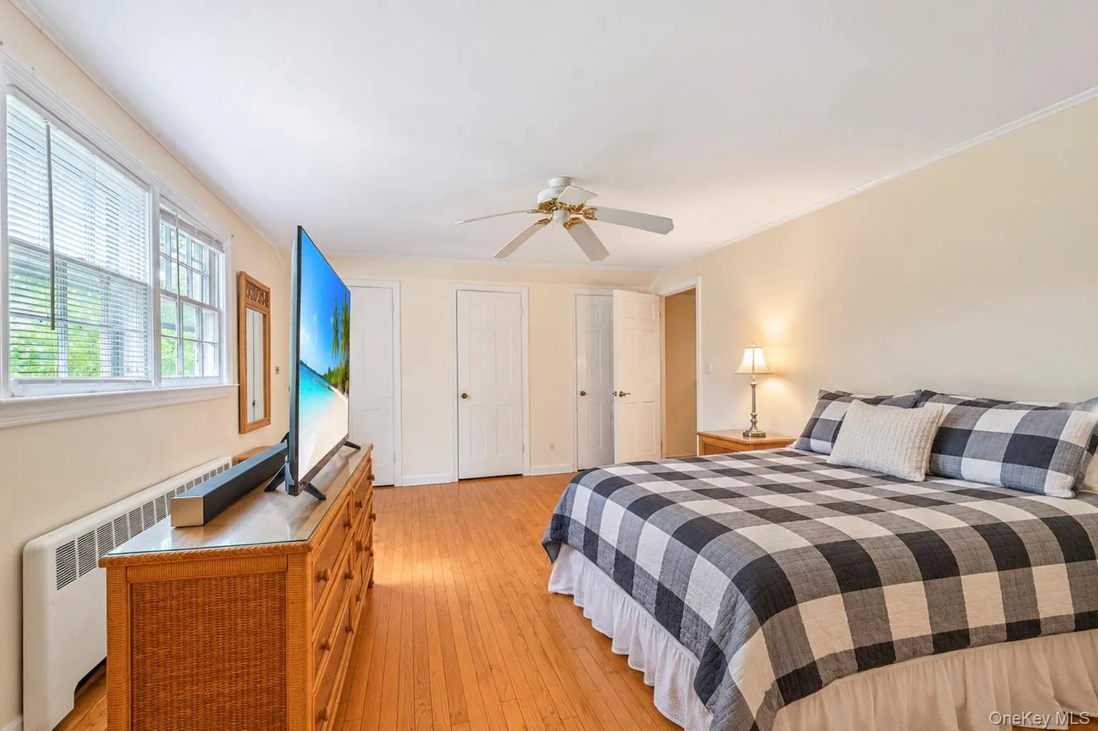 2 Glenwater Lane, Brookhaven, NY, 4 Bedrooms Bedrooms, 8 Rooms Rooms,2 BathroomsBathrooms,Residential,For Rent,Glenwater,0,1055947 2 Glenwater Lane, Brookhaven, NY, 4 Bedrooms Bedrooms, 8 Rooms Rooms,2 BathroomsBathrooms,Residential,For Rent,Glenwater,0,1055947
