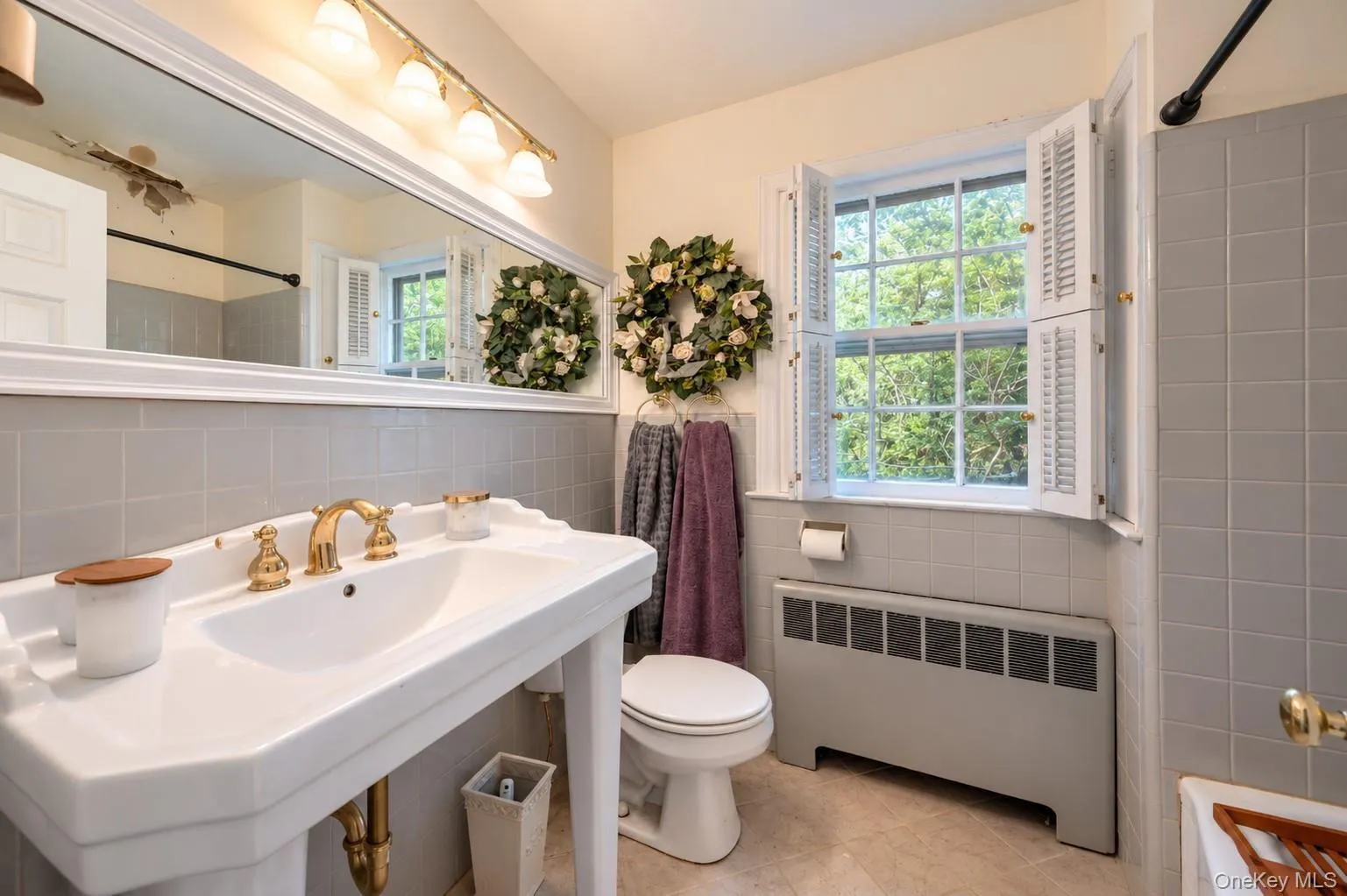 2 Glenwater Lane, Brookhaven, NY, 4 Bedrooms Bedrooms, 8 Rooms Rooms,2 BathroomsBathrooms,Residential,For Rent,Glenwater,0,1055947 2 Glenwater Lane, Brookhaven, NY, 4 Bedrooms Bedrooms, 8 Rooms Rooms,2 BathroomsBathrooms,Residential,For Rent,Glenwater,0,1055947