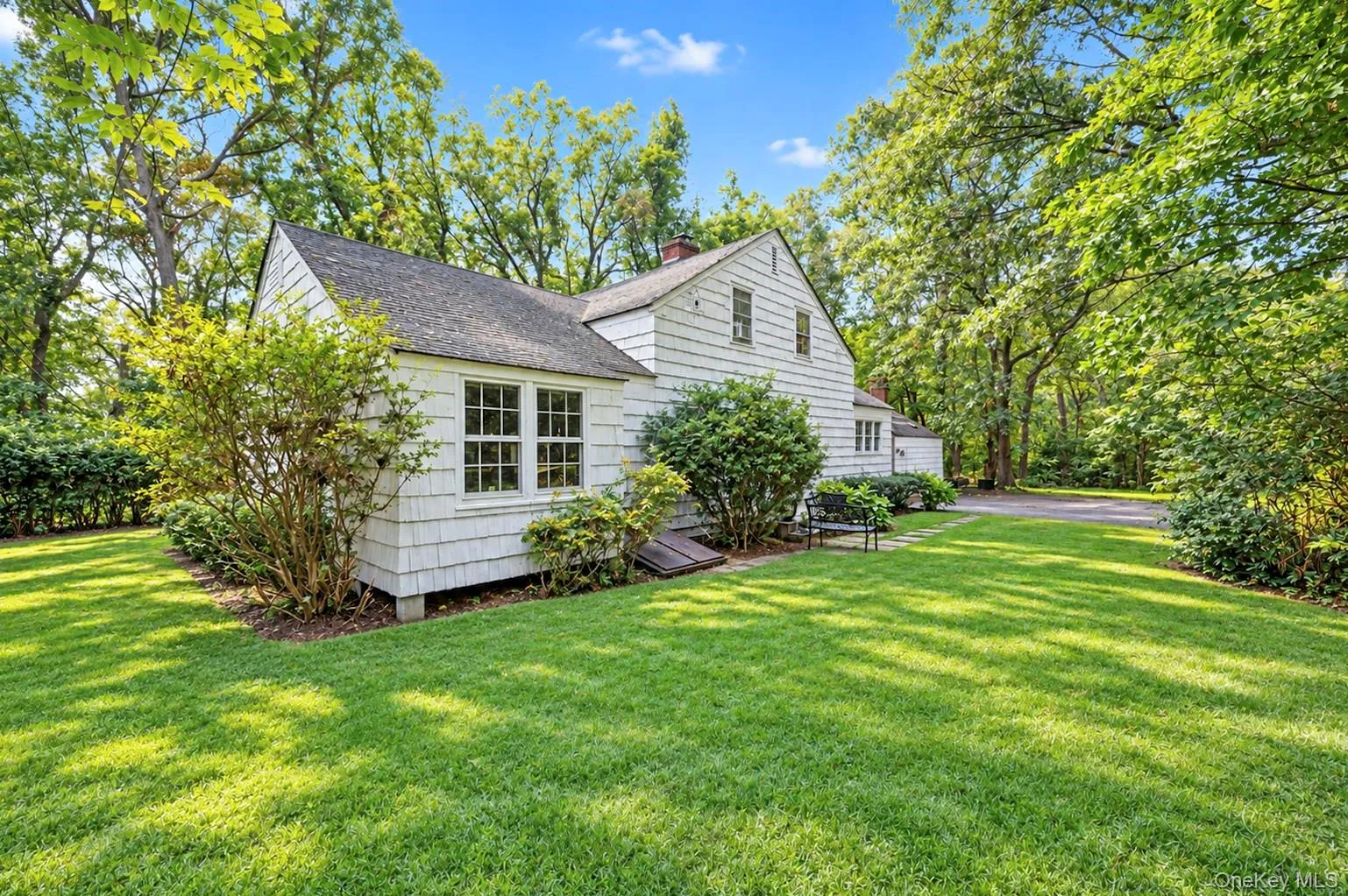 2 Glenwater Lane, Brookhaven, NY, 4 Bedrooms Bedrooms, 8 Rooms Rooms,2 BathroomsBathrooms,Residential,For Rent,Glenwater,0,1055947 2 Glenwater Lane, Brookhaven, NY, 4 Bedrooms Bedrooms, 8 Rooms Rooms,2 BathroomsBathrooms,Residential,For Rent,Glenwater,0,1055947