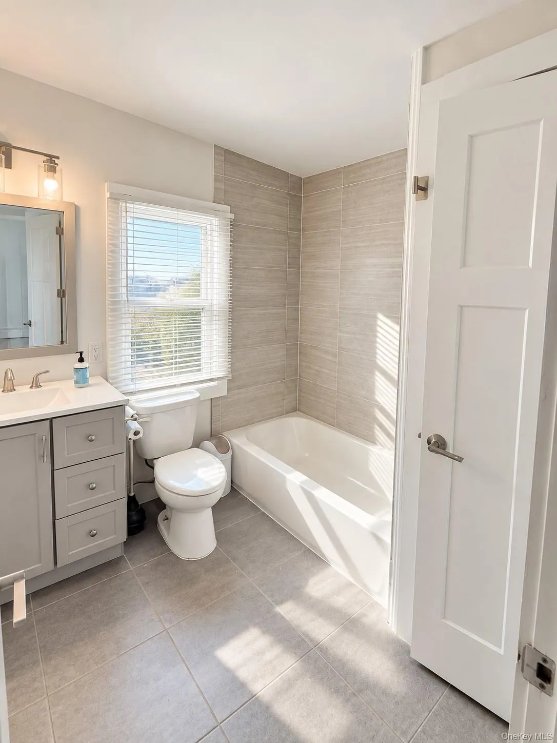 93 New Hampshire Street, Long Beach, NY, 3 Bedrooms Bedrooms, 6 Rooms Rooms,1 BathroomBathrooms,Residential Lease,For Rent,New Hampshire,0,1055948 93 New Hampshire Street, Long Beach, NY, 3 Bedrooms Bedrooms, 6 Rooms Rooms,1 BathroomBathrooms,Residential Lease,For Rent,New Hampshire,0,1055948