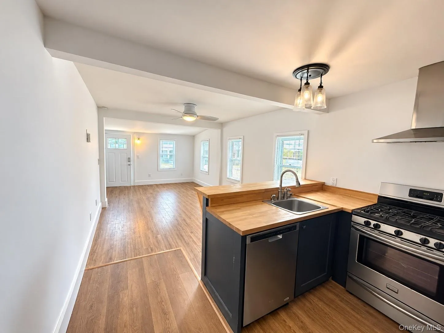 93 New Hampshire Street, Long Beach, NY, 3 Bedrooms Bedrooms, 6 Rooms Rooms,1 BathroomBathrooms,Residential Lease,For Rent,New Hampshire,0,1055948 93 New Hampshire Street, Long Beach, NY, 3 Bedrooms Bedrooms, 6 Rooms Rooms,1 BathroomBathrooms,Residential Lease,For Rent,New Hampshire,0,1055948
