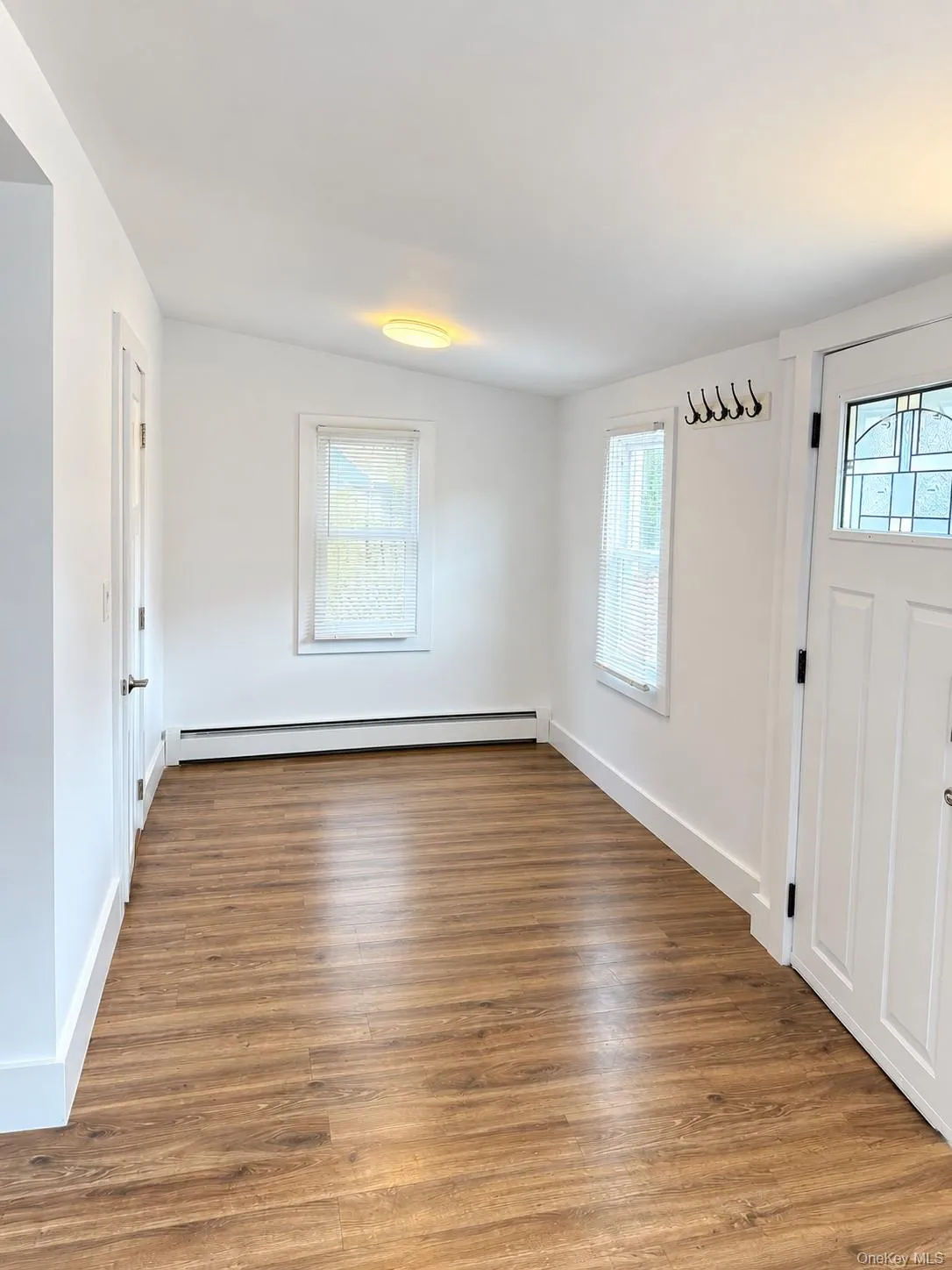 93 New Hampshire Street, Long Beach, NY, 3 Bedrooms Bedrooms, 6 Rooms Rooms,1 BathroomBathrooms,Residential Lease,For Rent,New Hampshire,0,1055948 93 New Hampshire Street, Long Beach, NY, 3 Bedrooms Bedrooms, 6 Rooms Rooms,1 BathroomBathrooms,Residential Lease,For Rent,New Hampshire,0,1055948