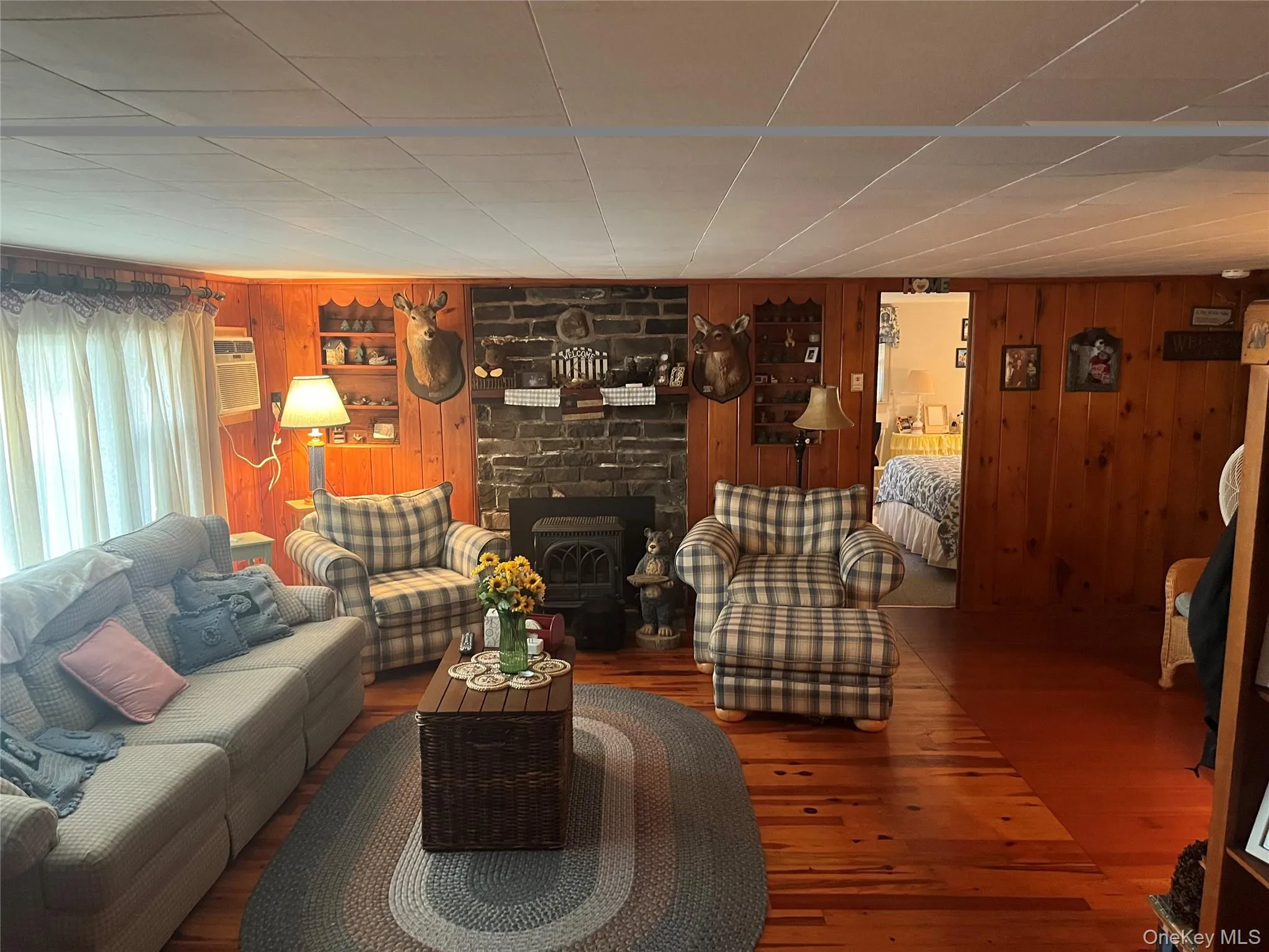 16 Gold Point Road, Thompson, NY, 3 Bedrooms Bedrooms, 7 Rooms Rooms,2 BathroomsBathrooms,Residential,For Rent,Gold Point Road,0,1055949 16 Gold Point Road, Thompson, NY, 3 Bedrooms Bedrooms, 7 Rooms Rooms,2 BathroomsBathrooms,Residential,For Rent,Gold Point Road,0,1055949