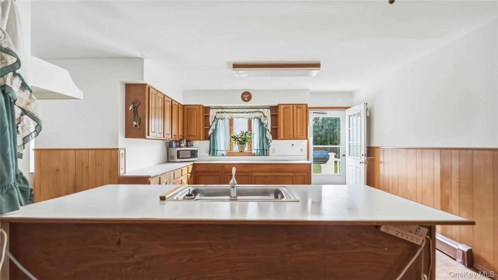149 Miller Road, Southampton, New York 11968