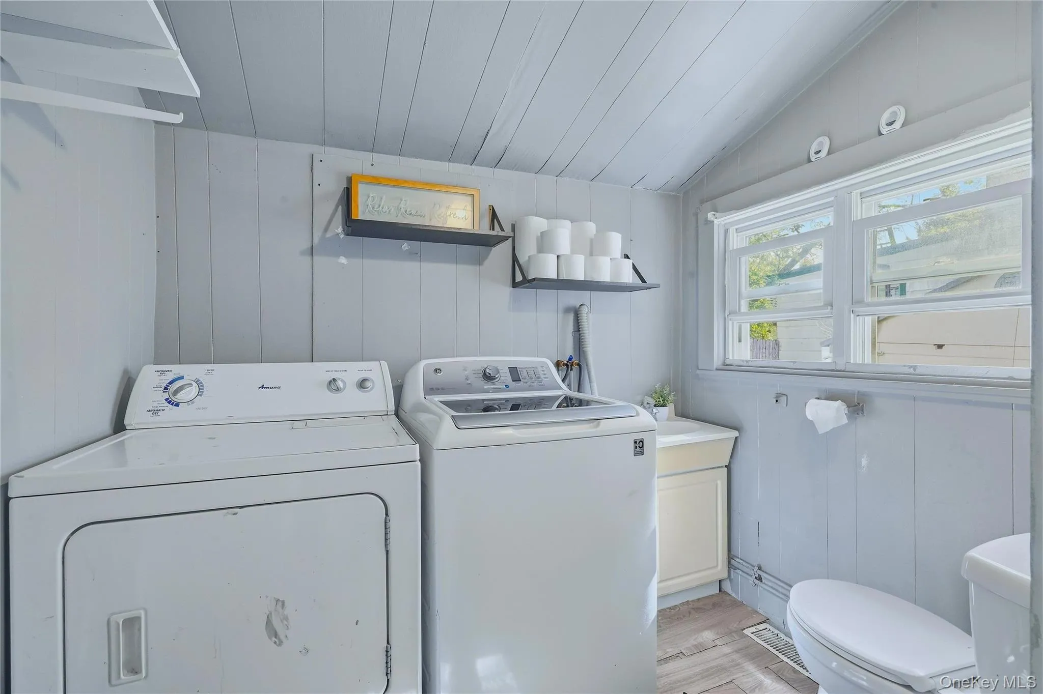 174 Foxhall Avenue, Kingston, NY, 2 Bedrooms Bedrooms, 8 Rooms Rooms,1 BathroomBathrooms,Residential,For Rent,Foxhall,0,1055975 174 Foxhall Avenue, Kingston, NY, 2 Bedrooms Bedrooms, 8 Rooms Rooms,1 BathroomBathrooms,Residential,For Rent,Foxhall,0,1055975