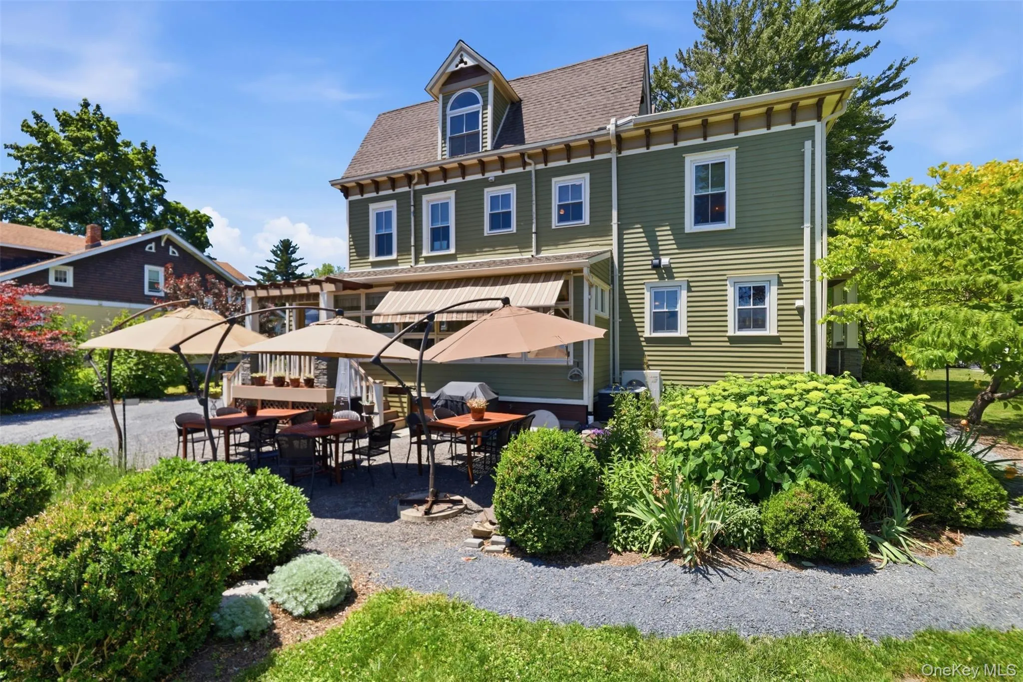 5 and 10 West Street, Marlboro, NY, 9 Bedrooms Bedrooms, 18 Rooms Rooms,9 BathroomsBathrooms,Residential,For Rent,West,0,1055986 5 and 10 West Street, Marlboro, NY, 9 Bedrooms Bedrooms, 18 Rooms Rooms,9 BathroomsBathrooms,Residential,For Rent,West,0,1055986