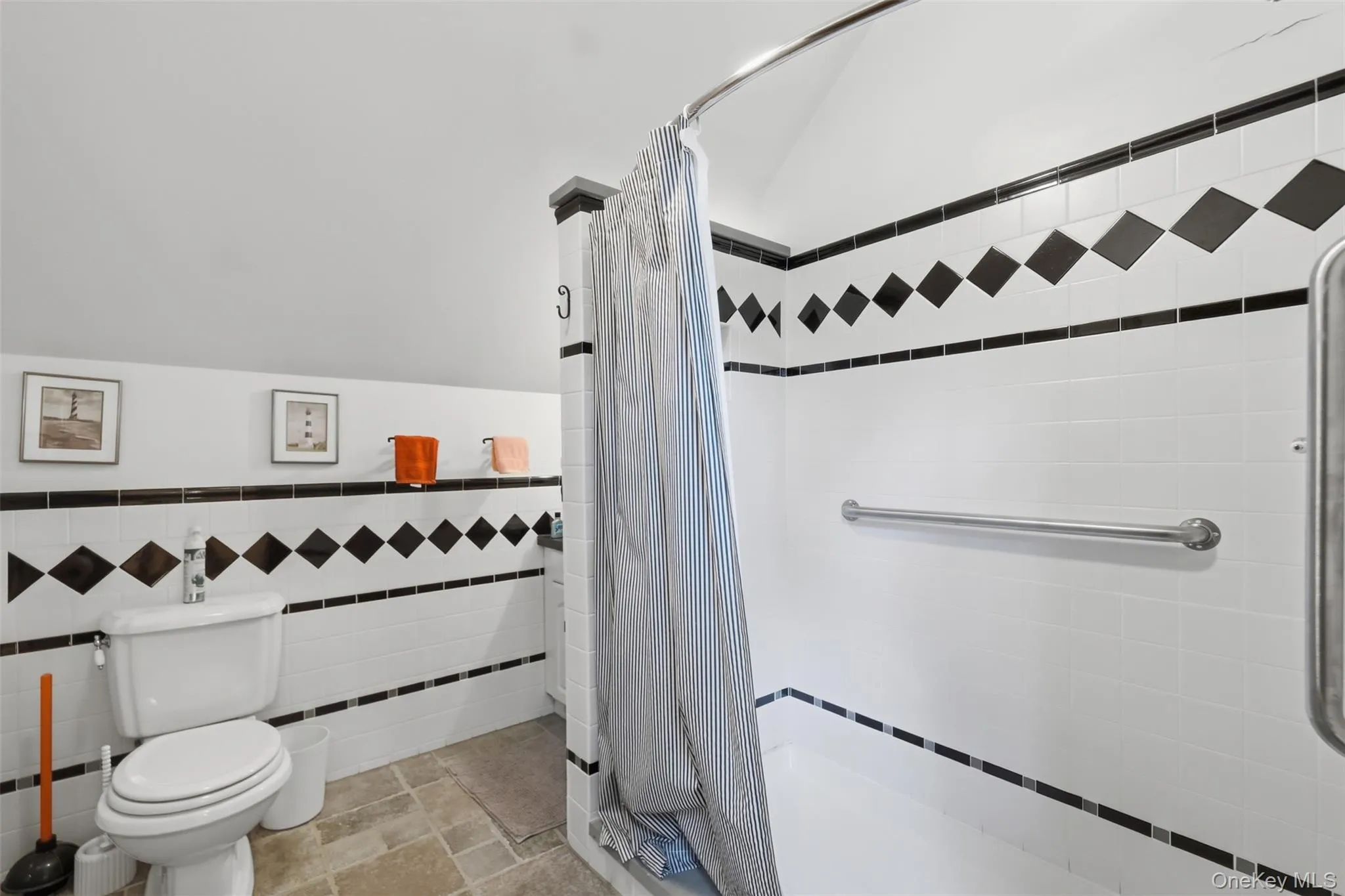 5 and 10 West Street, Marlboro, NY, 9 Bedrooms Bedrooms, 18 Rooms Rooms,9 BathroomsBathrooms,Residential,For Rent,West,0,1055986 5 and 10 West Street, Marlboro, NY, 9 Bedrooms Bedrooms, 18 Rooms Rooms,9 BathroomsBathrooms,Residential,For Rent,West,0,1055986