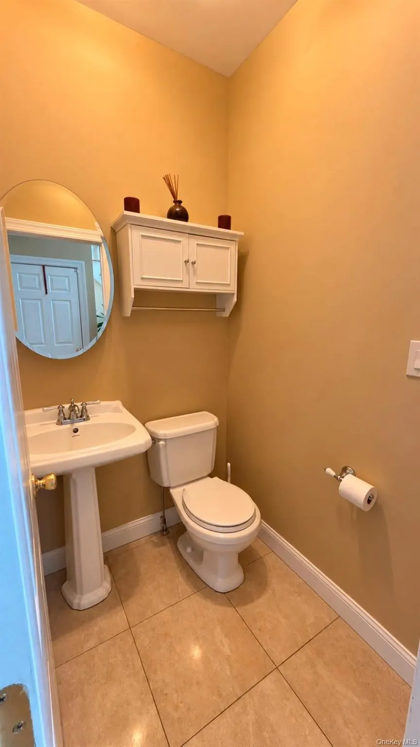 3 Cleveland Street, Smithtown, NY, 5 Bedrooms Bedrooms, 8 Rooms Rooms,3 BathroomsBathrooms,Residential Lease,For Rent,Cleveland,0,1056016 3 Cleveland Street, Smithtown, NY, 5 Bedrooms Bedrooms, 8 Rooms Rooms,3 BathroomsBathrooms,Residential Lease,For Rent,Cleveland,0,1056016
