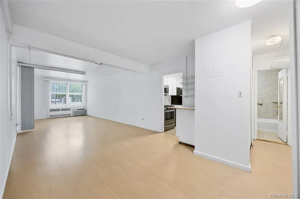142-05 Roosevelt Avenue, New York, NY, 2 Rooms Rooms,1 BathroomBathrooms,Residential,For Rent,Roosevelt,0,1056022 142-05 Roosevelt Avenue, New York, NY, 2 Rooms Rooms,1 BathroomBathrooms,Residential,For Rent,Roosevelt,0,1056022