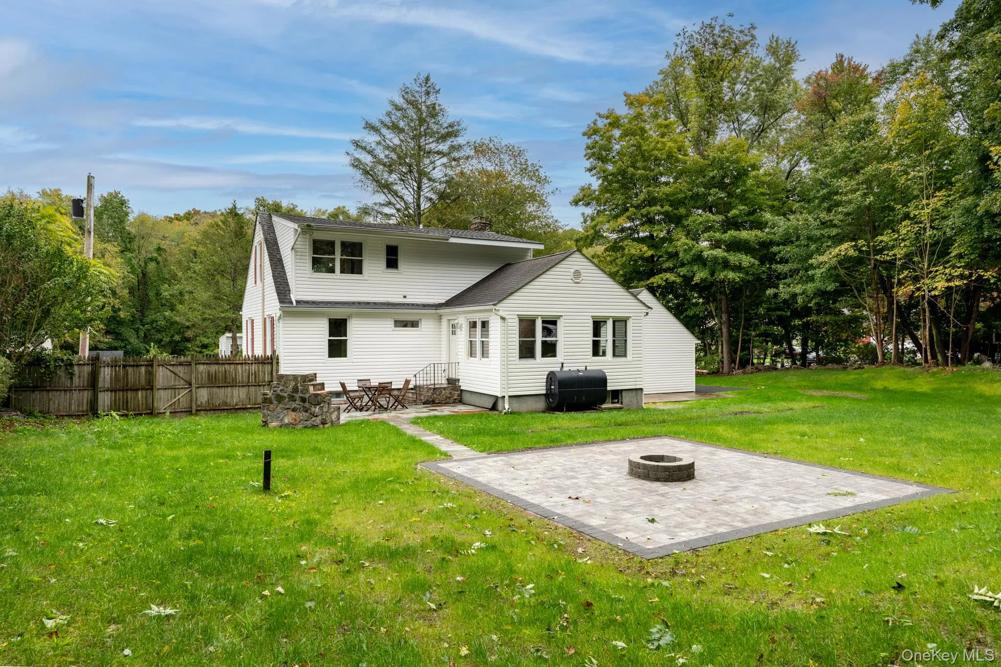 16 Forest Avenue, Cortlandt, NY, 3 Bedrooms Bedrooms, 7 Rooms Rooms,2 BathroomsBathrooms,Residential,For Rent,Forest,0,1056025 16 Forest Avenue, Cortlandt, NY, 3 Bedrooms Bedrooms, 7 Rooms Rooms,2 BathroomsBathrooms,Residential,For Rent,Forest,0,1056025
