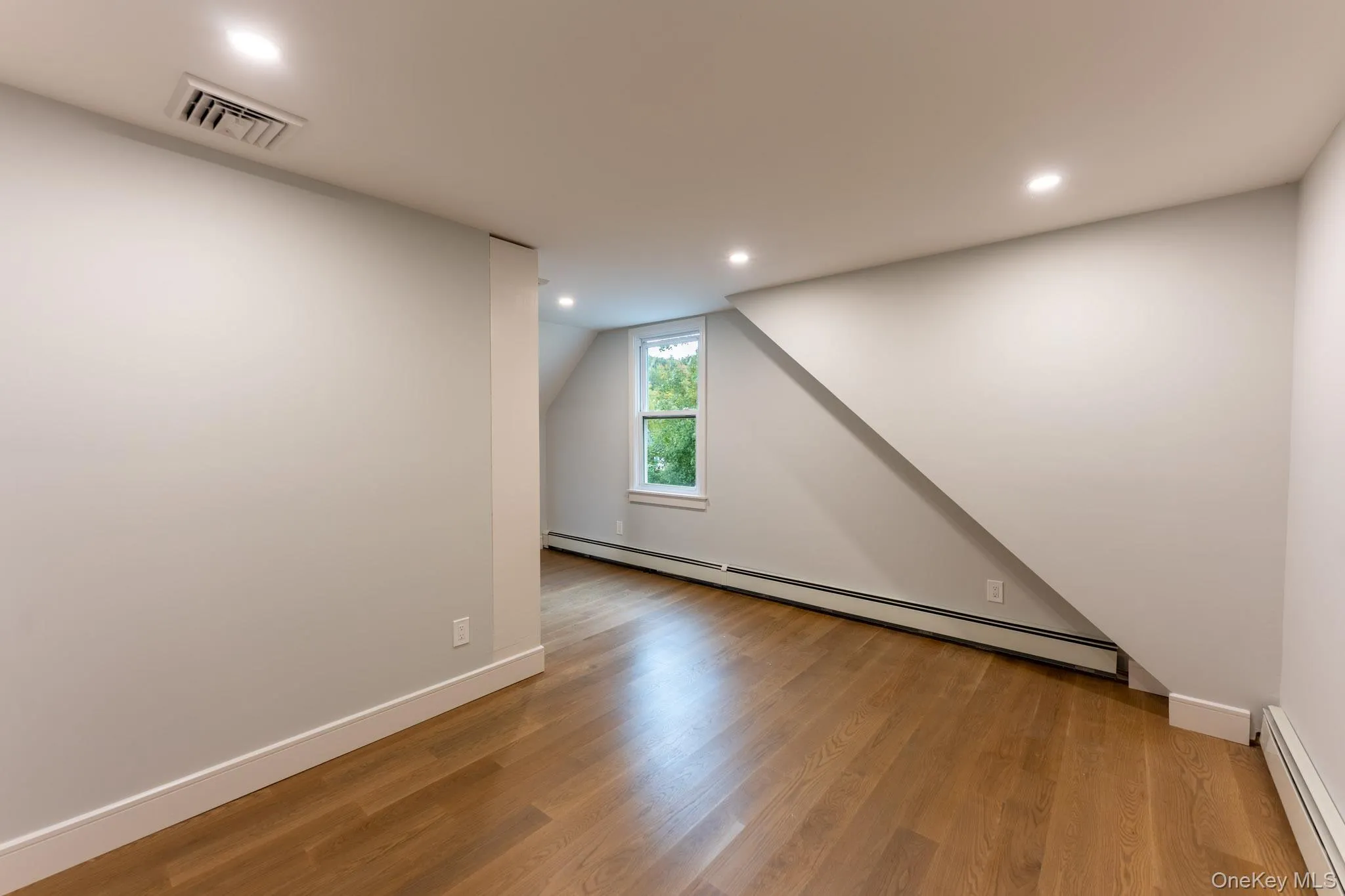 16 Forest Avenue, Cortlandt, NY, 3 Bedrooms Bedrooms, 7 Rooms Rooms,2 BathroomsBathrooms,Residential,For Rent,Forest,0,1056025 16 Forest Avenue, Cortlandt, NY, 3 Bedrooms Bedrooms, 7 Rooms Rooms,2 BathroomsBathrooms,Residential,For Rent,Forest,0,1056025
