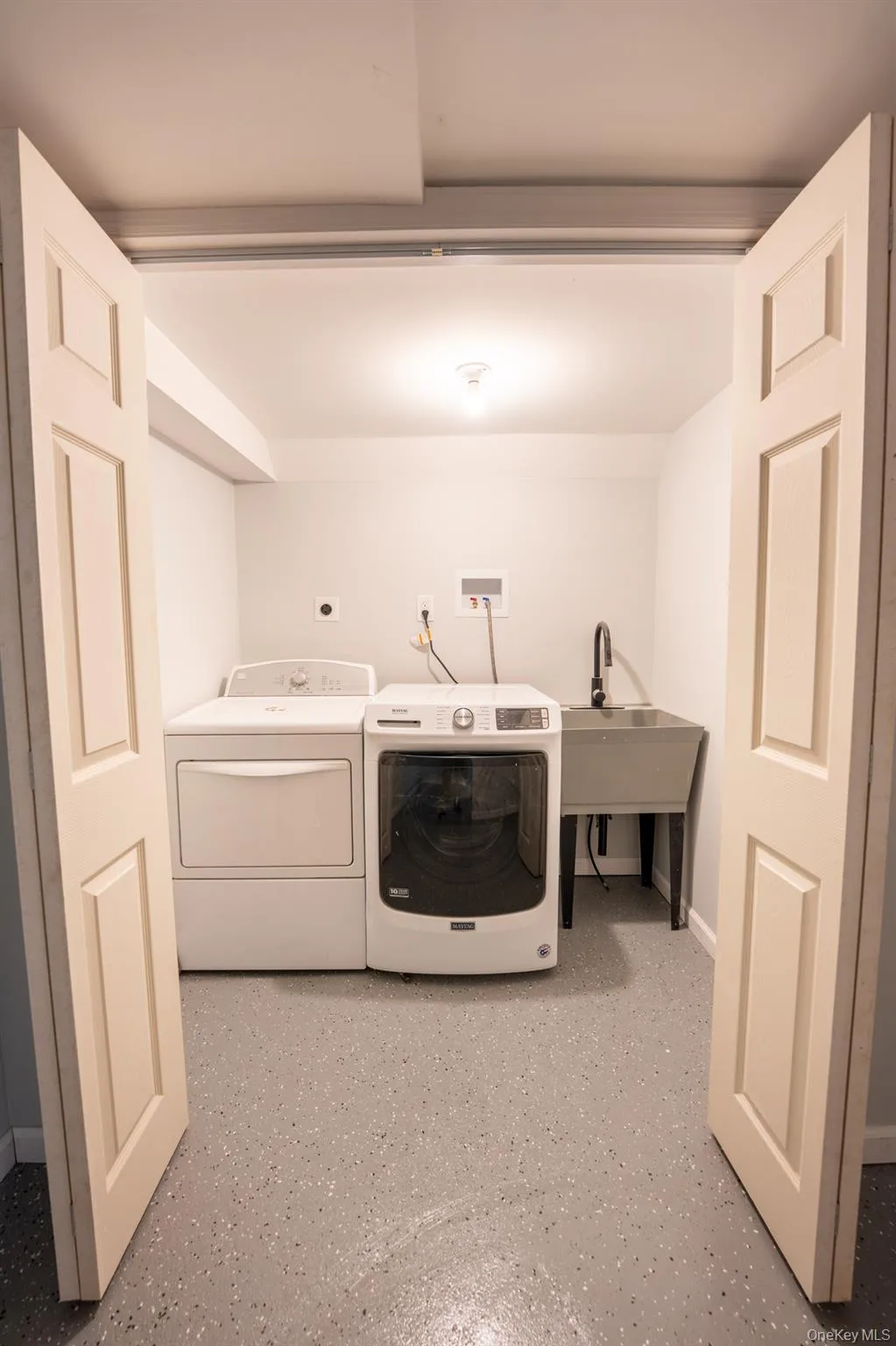 16 Forest Avenue, Cortlandt, NY, 3 Bedrooms Bedrooms, 7 Rooms Rooms,2 BathroomsBathrooms,Residential,For Rent,Forest,0,1056025 16 Forest Avenue, Cortlandt, NY, 3 Bedrooms Bedrooms, 7 Rooms Rooms,2 BathroomsBathrooms,Residential,For Rent,Forest,0,1056025