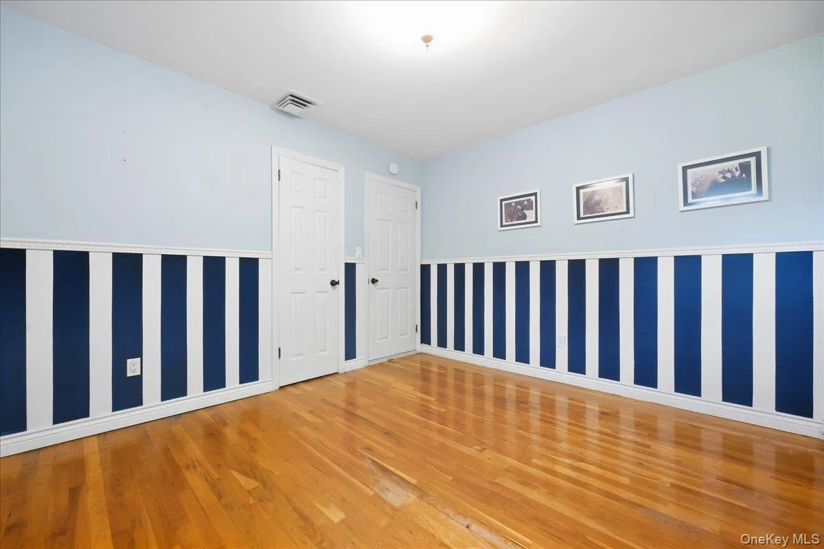 47 Royal Way, North Hempstead, NY, 4 Bedrooms Bedrooms, 8 Rooms Rooms,3 BathroomsBathrooms,Residential,For Rent,Royal,0,1056033 47 Royal Way, North Hempstead, NY, 4 Bedrooms Bedrooms, 8 Rooms Rooms,3 BathroomsBathrooms,Residential,For Rent,Royal,0,1056033