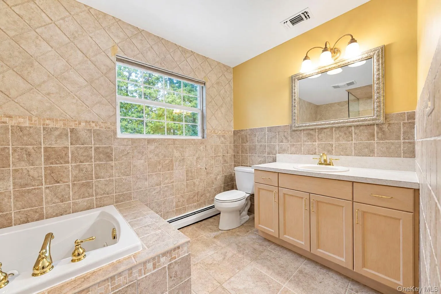 344 Barton Avenue, Brookhaven, NY, 4 Bedrooms Bedrooms, 8 Rooms Rooms,2 BathroomsBathrooms,Residential,For Rent,Barton,0,1056035 344 Barton Avenue, Brookhaven, NY, 4 Bedrooms Bedrooms, 8 Rooms Rooms,2 BathroomsBathrooms,Residential,For Rent,Barton,0,1056035