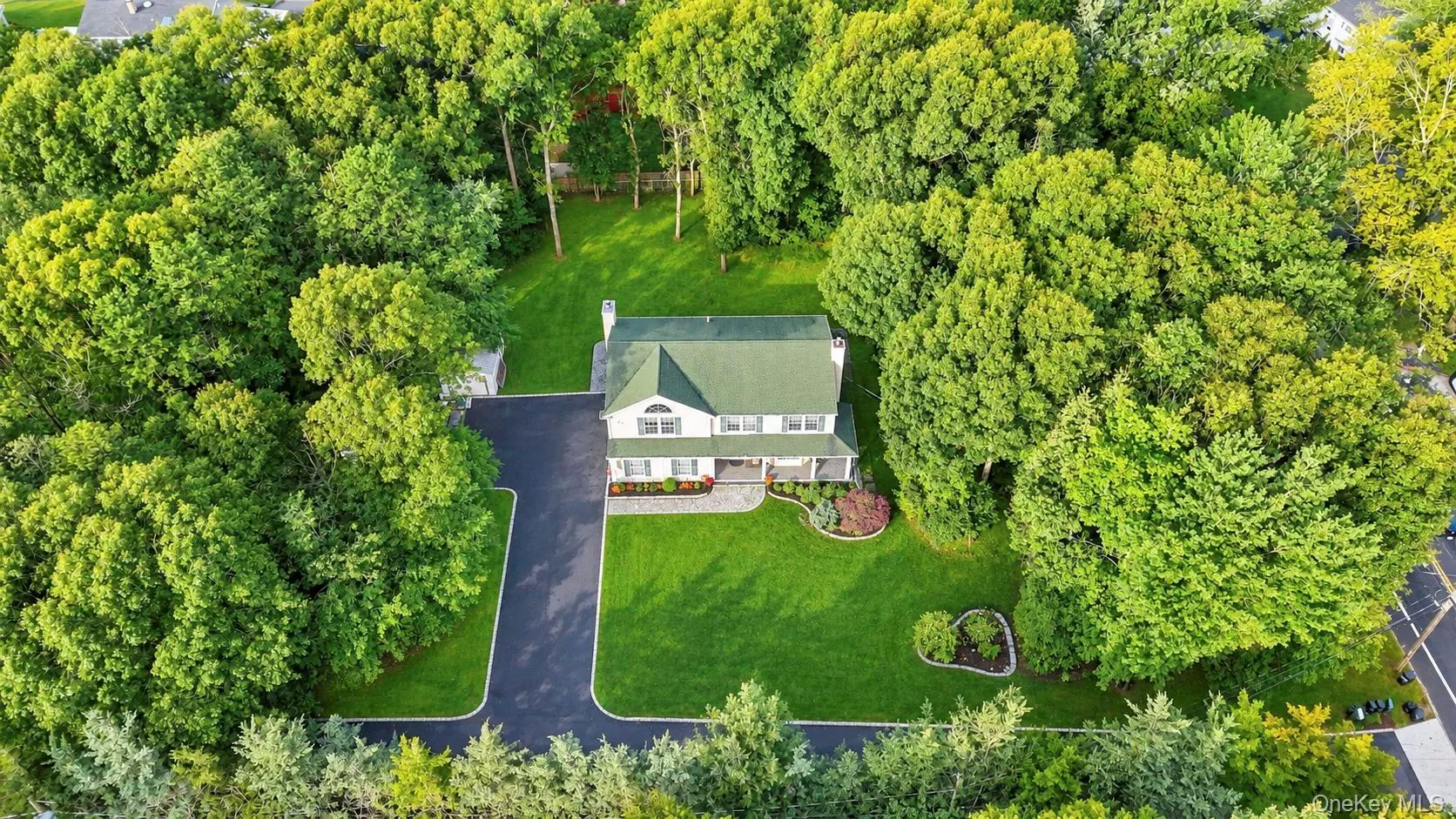 344 Barton Avenue, Brookhaven, NY, 4 Bedrooms Bedrooms, 8 Rooms Rooms,2 BathroomsBathrooms,Residential,For Rent,Barton,0,1056035 344 Barton Avenue, Brookhaven, NY, 4 Bedrooms Bedrooms, 8 Rooms Rooms,2 BathroomsBathrooms,Residential,For Rent,Barton,0,1056035