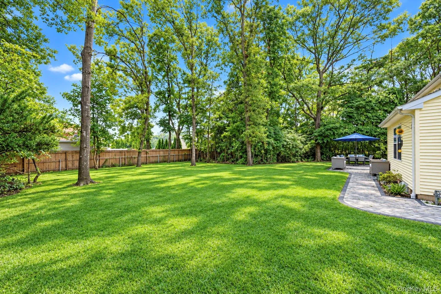 344 Barton Avenue, Brookhaven, NY, 4 Bedrooms Bedrooms, 8 Rooms Rooms,2 BathroomsBathrooms,Residential,For Rent,Barton,0,1056035 344 Barton Avenue, Brookhaven, NY, 4 Bedrooms Bedrooms, 8 Rooms Rooms,2 BathroomsBathrooms,Residential,For Rent,Barton,0,1056035