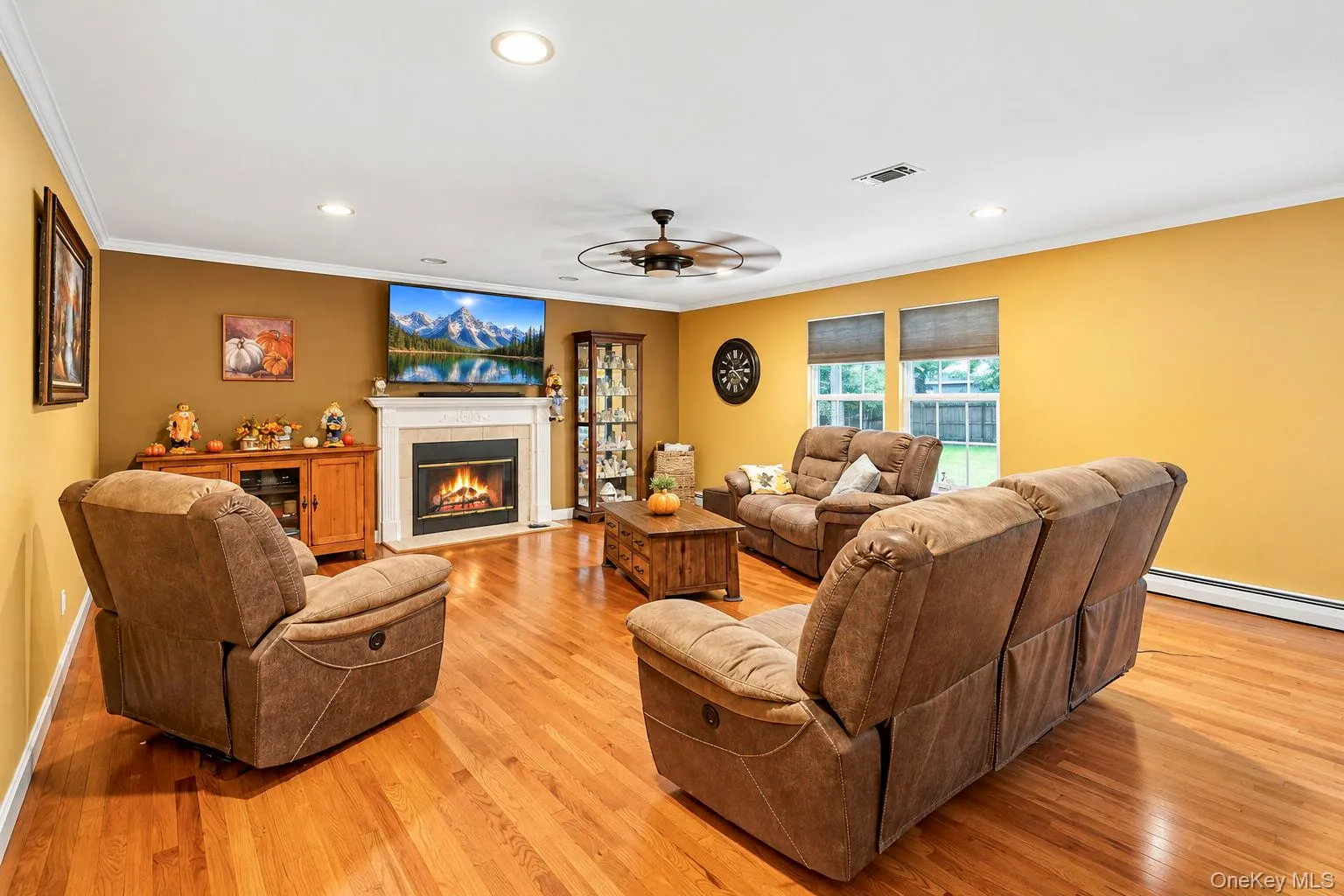 344 Barton Avenue, Brookhaven, NY, 4 Bedrooms Bedrooms, 8 Rooms Rooms,2 BathroomsBathrooms,Residential,For Rent,Barton,0,1056035 344 Barton Avenue, Brookhaven, NY, 4 Bedrooms Bedrooms, 8 Rooms Rooms,2 BathroomsBathrooms,Residential,For Rent,Barton,0,1056035