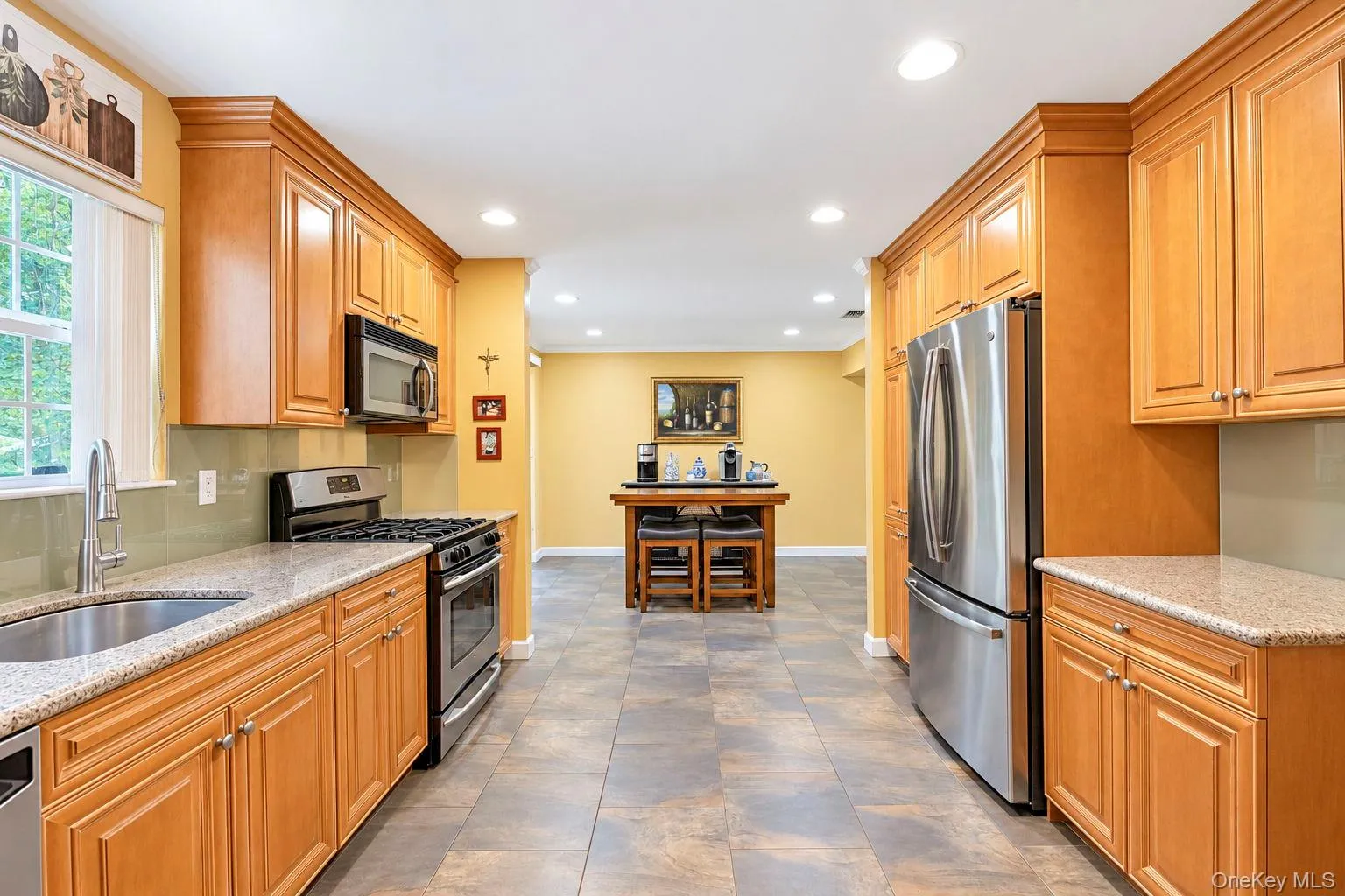 344 Barton Avenue, Brookhaven, NY, 4 Bedrooms Bedrooms, 8 Rooms Rooms,2 BathroomsBathrooms,Residential,For Rent,Barton,0,1056035 344 Barton Avenue, Brookhaven, NY, 4 Bedrooms Bedrooms, 8 Rooms Rooms,2 BathroomsBathrooms,Residential,For Rent,Barton,0,1056035