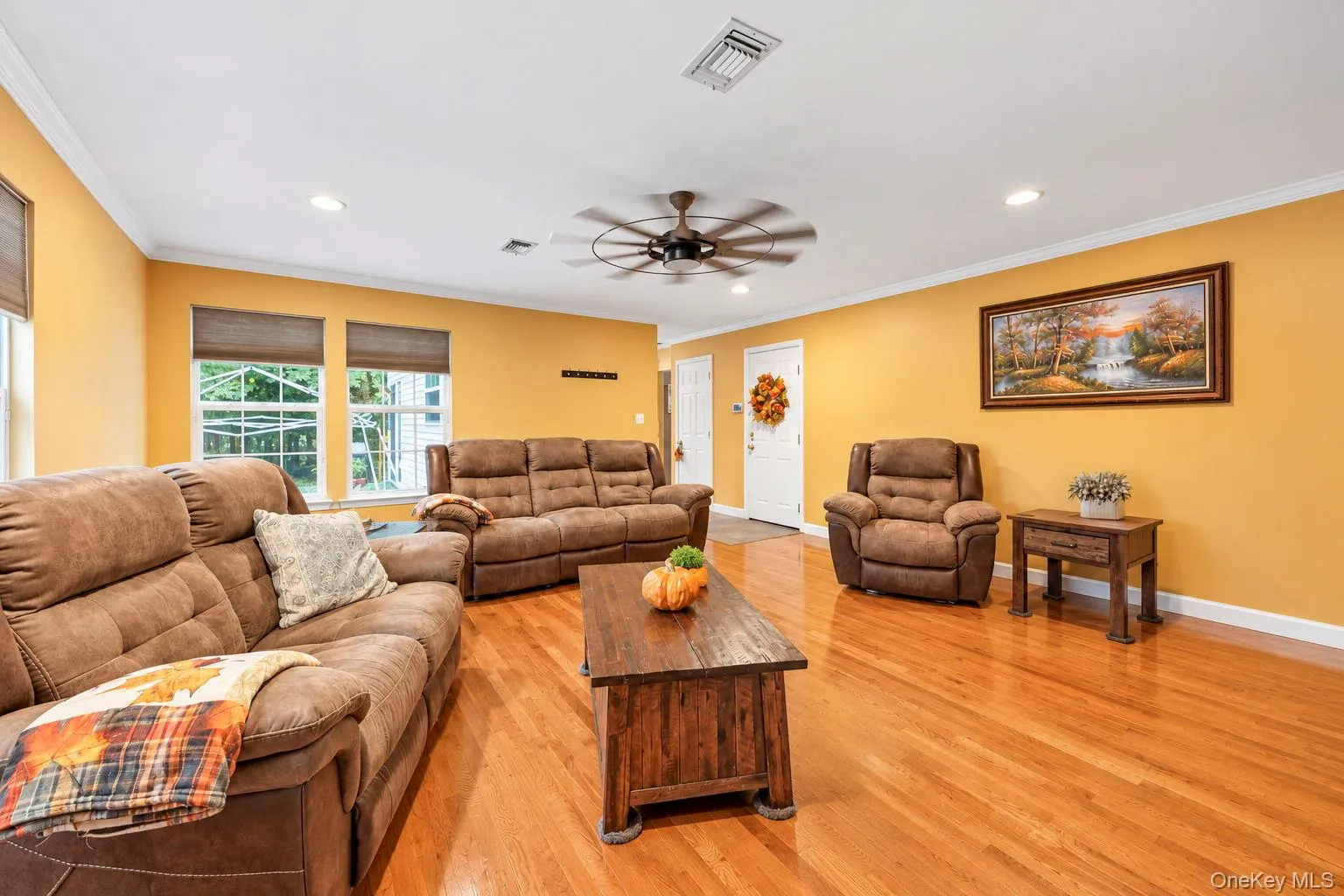 344 Barton Avenue, Brookhaven, NY, 4 Bedrooms Bedrooms, 8 Rooms Rooms,2 BathroomsBathrooms,Residential,For Rent,Barton,0,1056035 344 Barton Avenue, Brookhaven, NY, 4 Bedrooms Bedrooms, 8 Rooms Rooms,2 BathroomsBathrooms,Residential,For Rent,Barton,0,1056035
