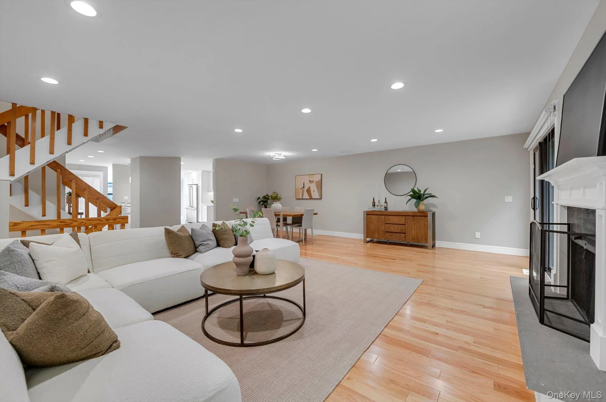 8 John Bean Court, North Hempstead, NY, 3 Bedrooms Bedrooms, 8 Rooms Rooms,3 BathroomsBathrooms,Residential,For Rent,John Bean,0,1056038 8 John Bean Court, North Hempstead, NY, 3 Bedrooms Bedrooms, 8 Rooms Rooms,3 BathroomsBathrooms,Residential,For Rent,John Bean,0,1056038