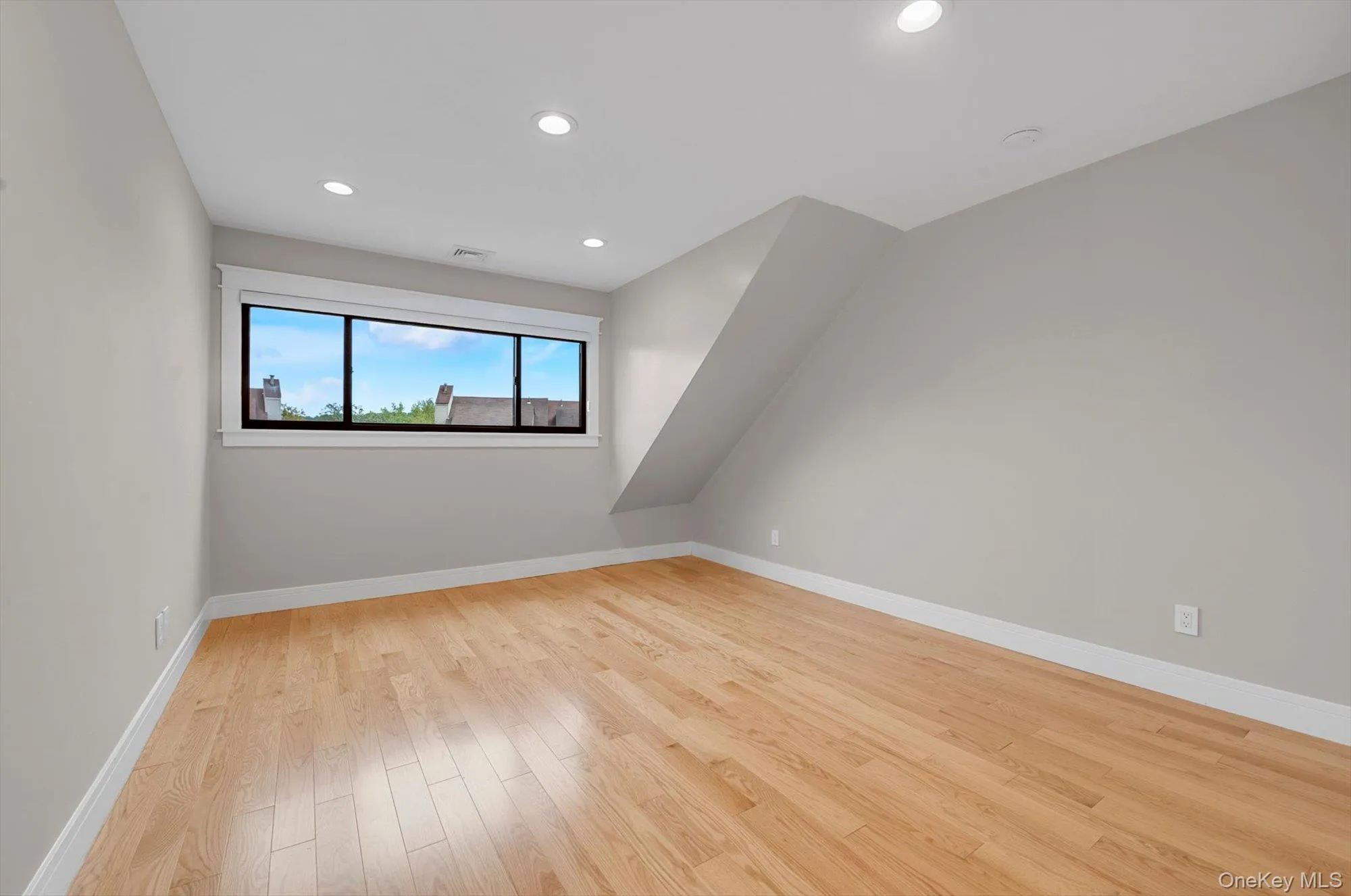 8 John Bean Court, North Hempstead, NY, 3 Bedrooms Bedrooms, 8 Rooms Rooms,3 BathroomsBathrooms,Residential,For Rent,John Bean,0,1056038 8 John Bean Court, North Hempstead, NY, 3 Bedrooms Bedrooms, 8 Rooms Rooms,3 BathroomsBathrooms,Residential,For Rent,John Bean,0,1056038