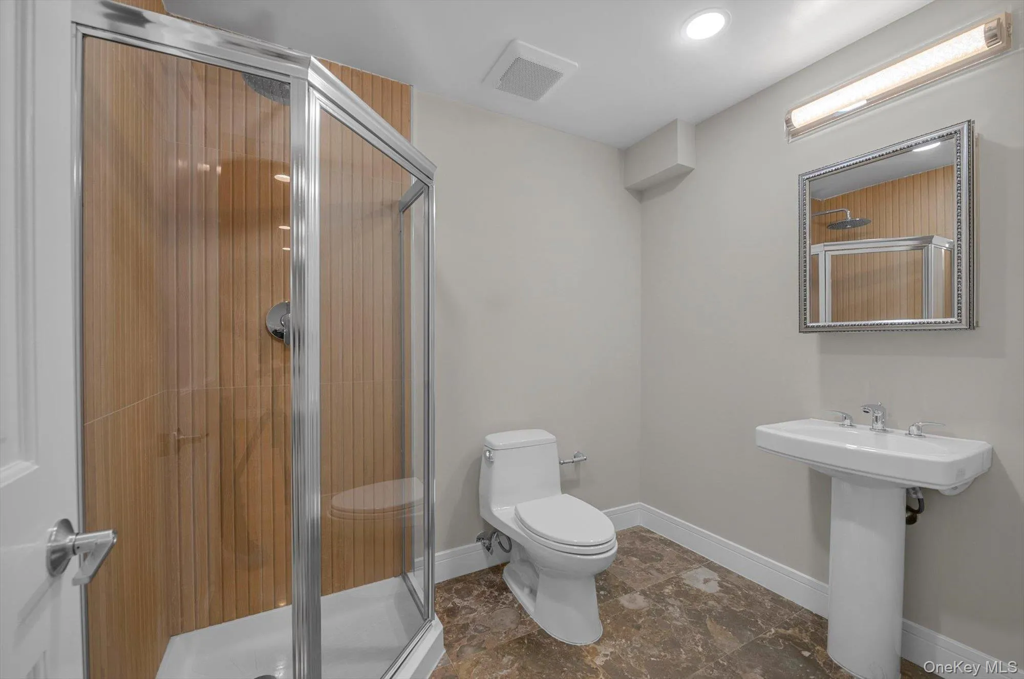 8 John Bean Court, North Hempstead, NY, 3 Bedrooms Bedrooms, 8 Rooms Rooms,3 BathroomsBathrooms,Residential,For Rent,John Bean,0,1056038 8 John Bean Court, North Hempstead, NY, 3 Bedrooms Bedrooms, 8 Rooms Rooms,3 BathroomsBathrooms,Residential,For Rent,John Bean,0,1056038