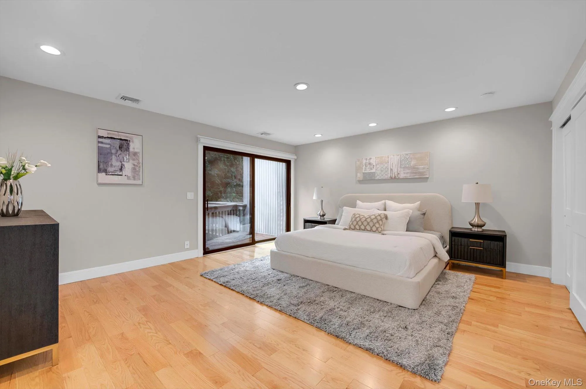 8 John Bean Court, North Hempstead, NY, 3 Bedrooms Bedrooms, 8 Rooms Rooms,3 BathroomsBathrooms,Residential,For Rent,John Bean,0,1056038 8 John Bean Court, North Hempstead, NY, 3 Bedrooms Bedrooms, 8 Rooms Rooms,3 BathroomsBathrooms,Residential,For Rent,John Bean,0,1056038