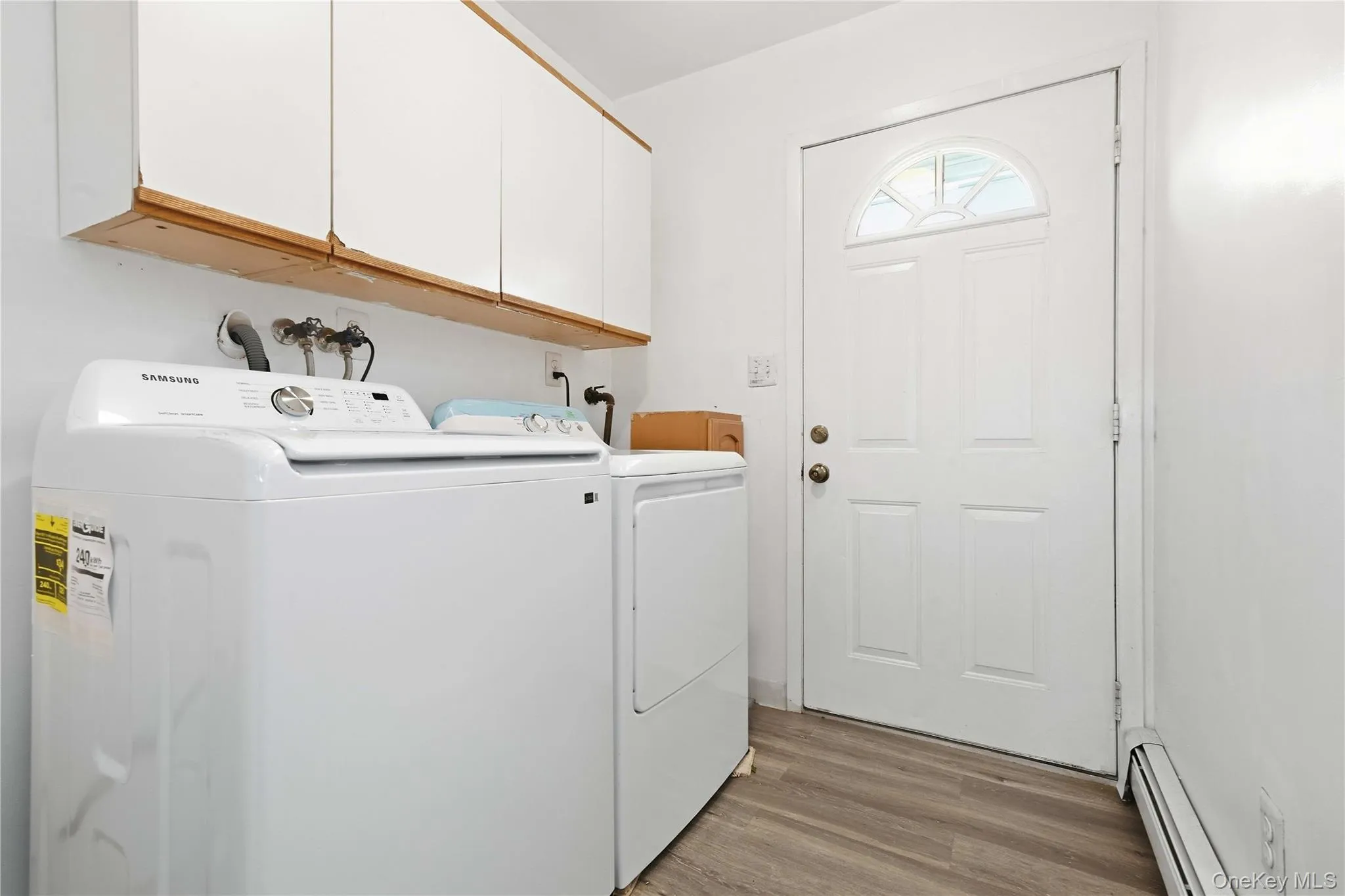 75 Harding Place, Hempstead, NY, 5 Bedrooms Bedrooms, 12 Rooms Rooms,2 BathroomsBathrooms,Residential,For Rent,Harding,0,1056040 75 Harding Place, Hempstead, NY, 5 Bedrooms Bedrooms, 12 Rooms Rooms,2 BathroomsBathrooms,Residential,For Rent,Harding,0,1056040