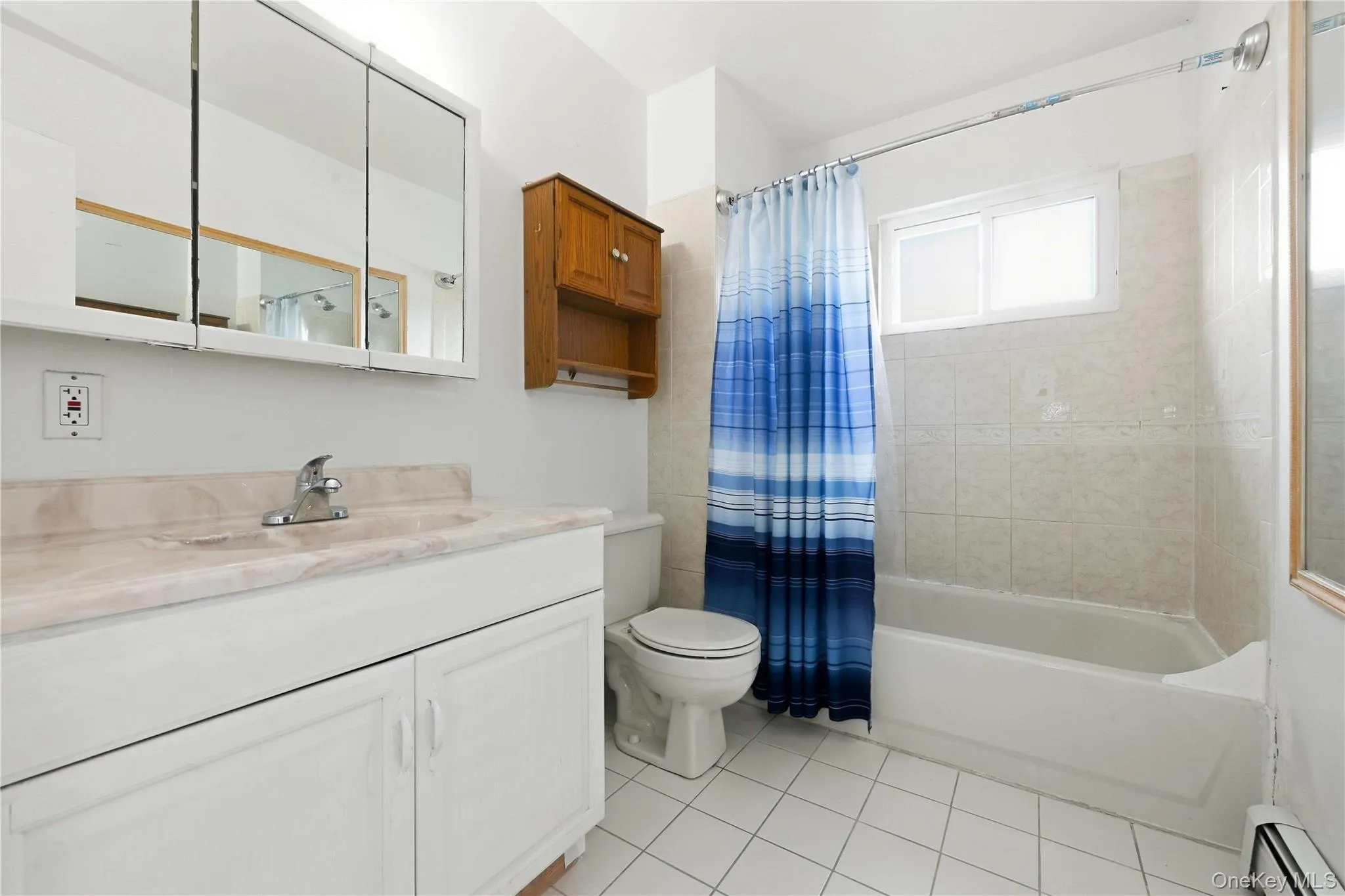 75 Harding Place, Hempstead, NY, 5 Bedrooms Bedrooms, 12 Rooms Rooms,2 BathroomsBathrooms,Residential,For Rent,Harding,0,1056040 75 Harding Place, Hempstead, NY, 5 Bedrooms Bedrooms, 12 Rooms Rooms,2 BathroomsBathrooms,Residential,For Rent,Harding,0,1056040