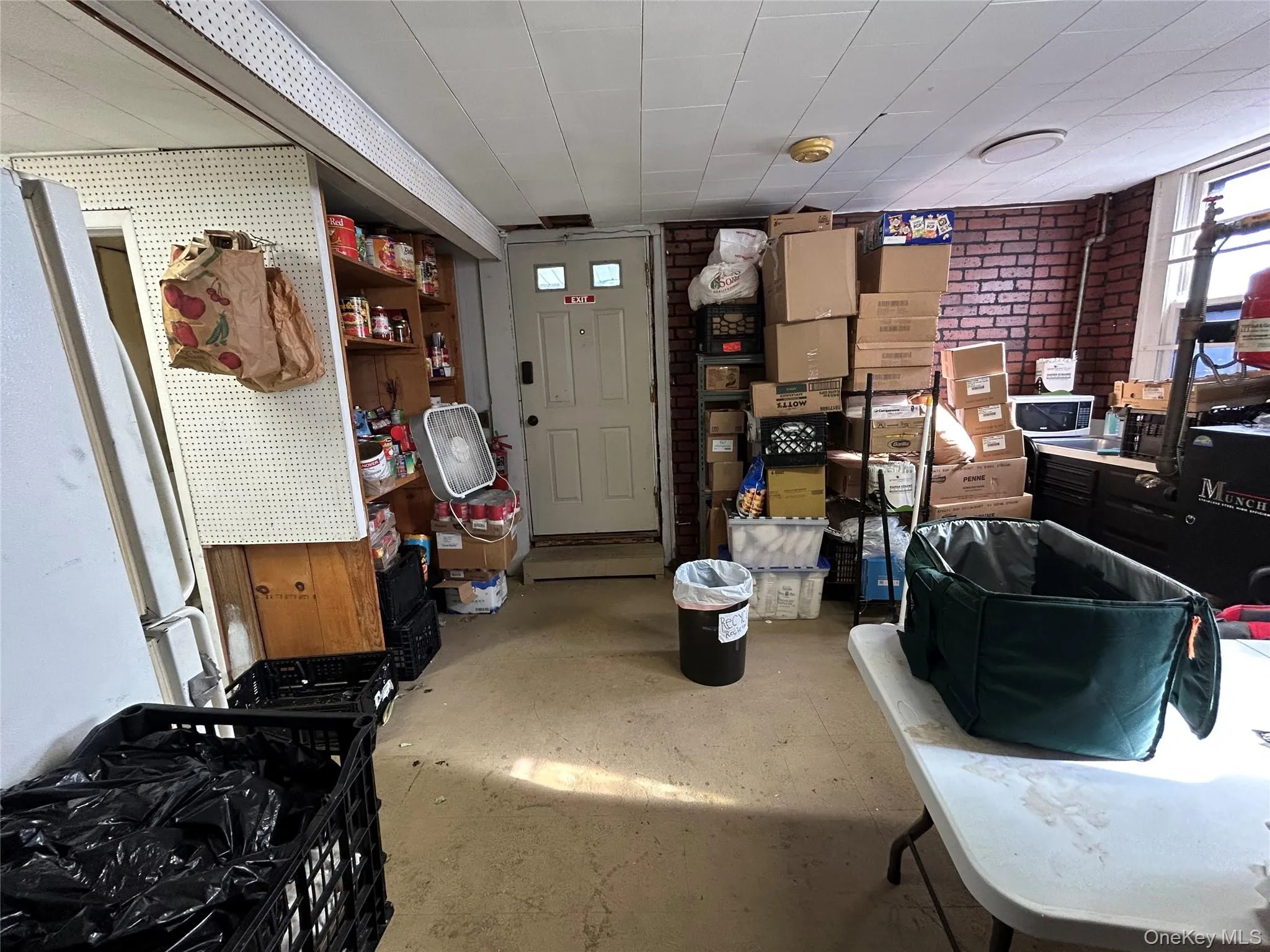 34 Hoffman Street, Poughkeepsie, NY, ,Commercial Lease,For Rent,Hoffman,0,1056041 34 Hoffman Street, Poughkeepsie, NY, ,Commercial Lease,For Rent,Hoffman,0,1056041