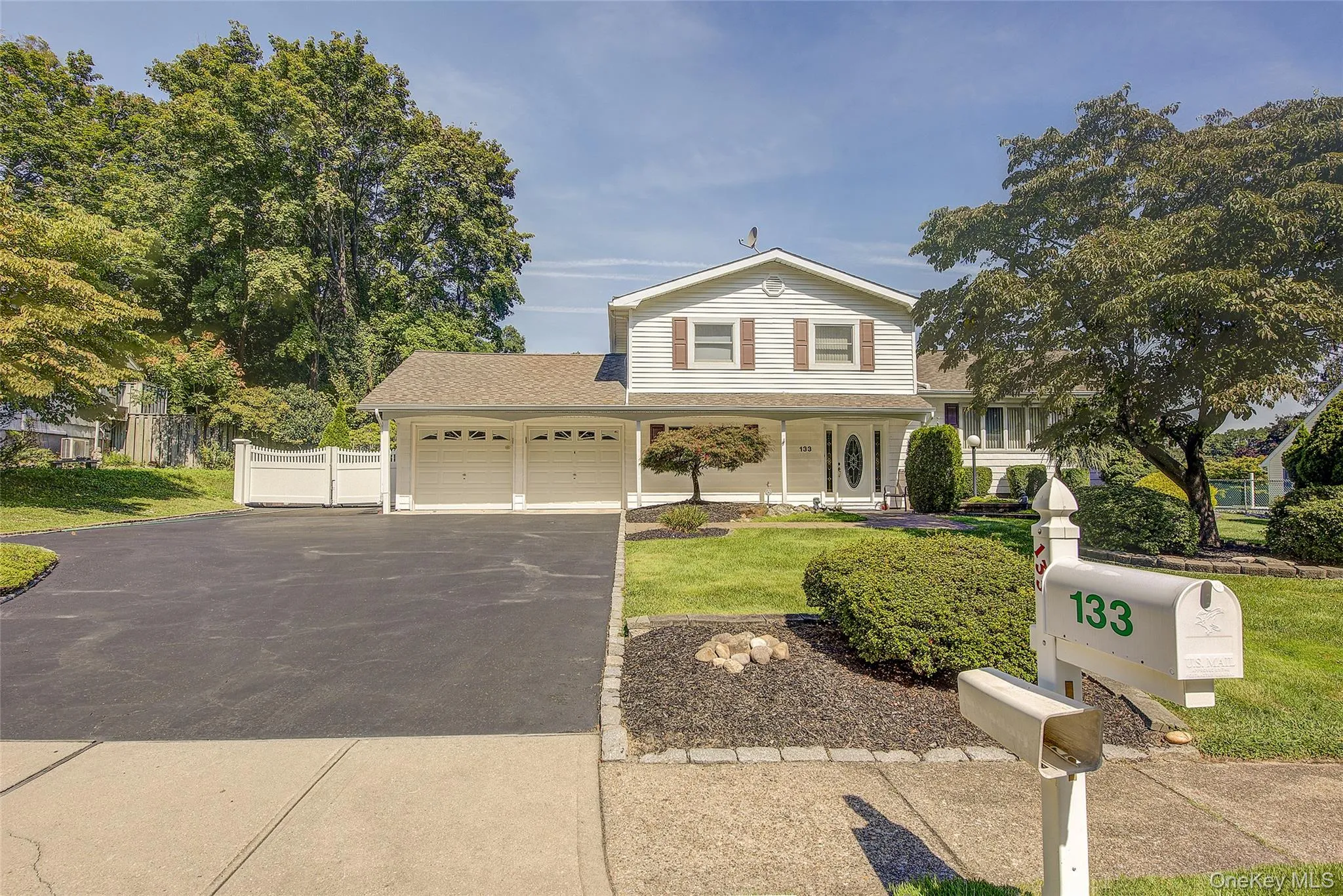 133 Kings Highway, Islip, NY, 4 Bedrooms Bedrooms, 7 Rooms Rooms,2 BathroomsBathrooms,Residential,For Rent,Kings,0,1056042 133 Kings Highway, Islip, NY, 4 Bedrooms Bedrooms, 7 Rooms Rooms,2 BathroomsBathrooms,Residential,For Rent,Kings,0,1056042