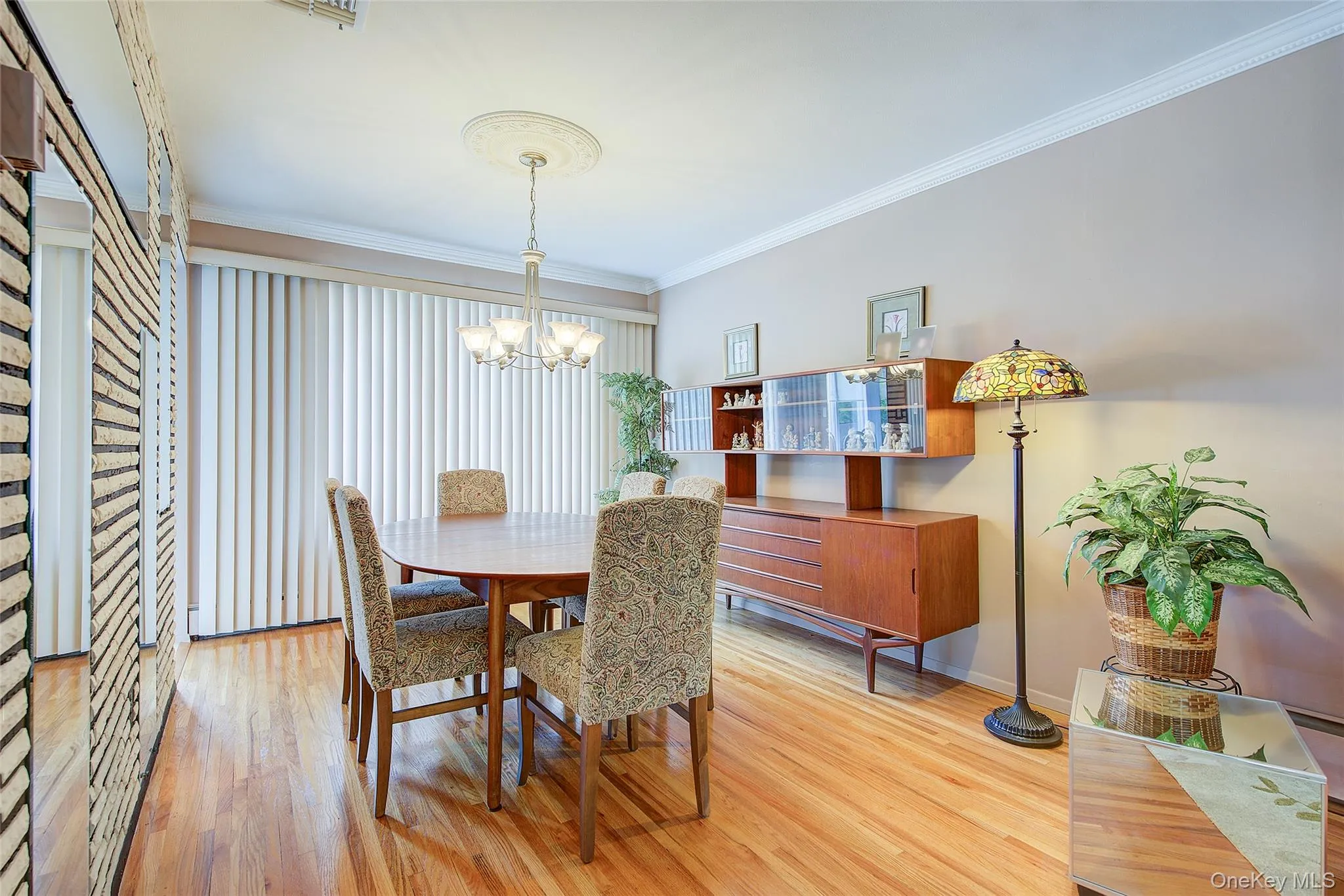 133 Kings Highway, Islip, NY, 4 Bedrooms Bedrooms, 7 Rooms Rooms,2 BathroomsBathrooms,Residential,For Rent,Kings,0,1056042 133 Kings Highway, Islip, NY, 4 Bedrooms Bedrooms, 7 Rooms Rooms,2 BathroomsBathrooms,Residential,For Rent,Kings,0,1056042