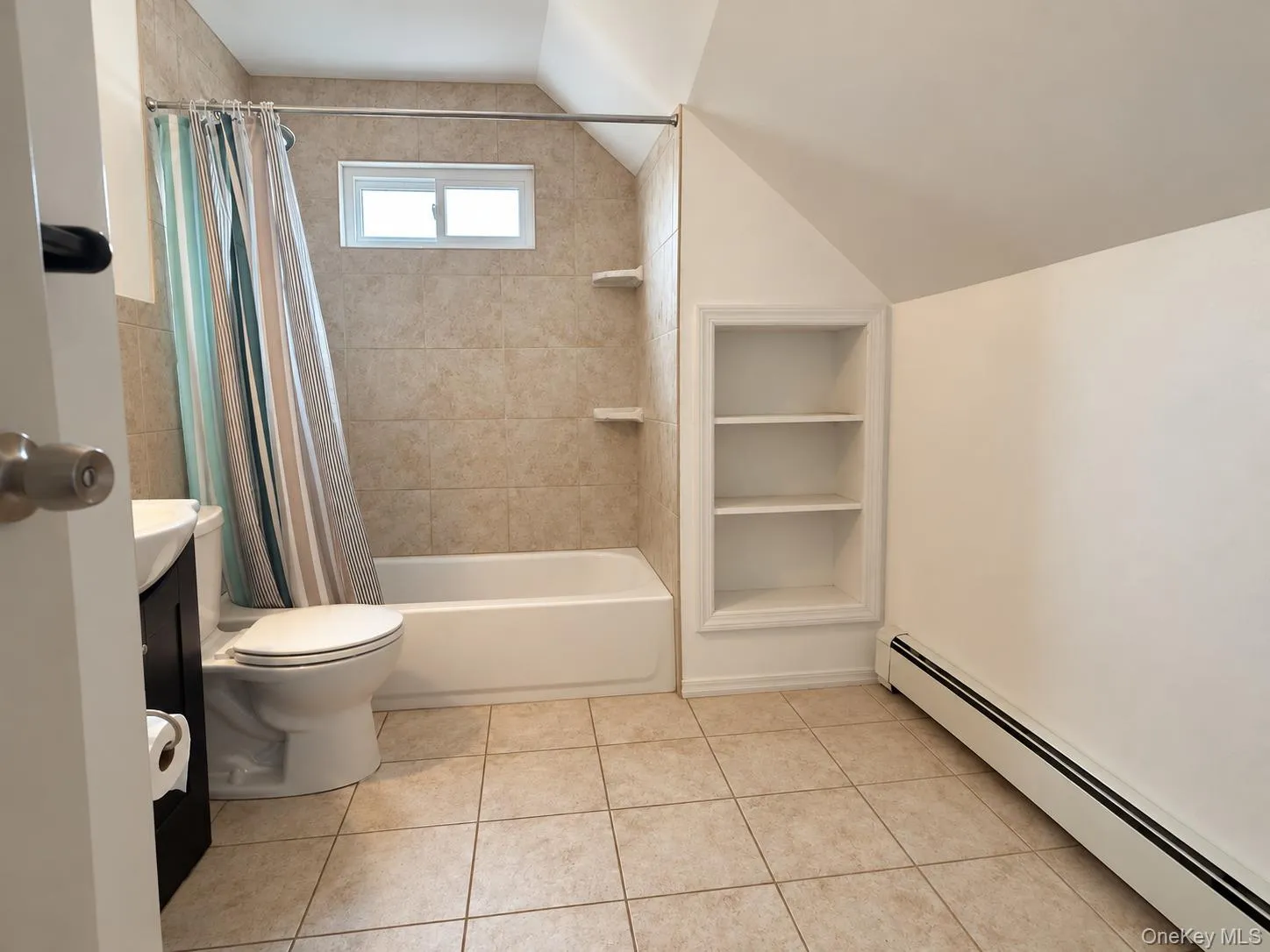 145 Westbury Avenue, North Hempstead, NY, 4 Bedrooms Bedrooms, 6 Rooms Rooms,2 BathroomsBathrooms,Residential,For Rent,Westbury,0,1056054 145 Westbury Avenue, North Hempstead, NY, 4 Bedrooms Bedrooms, 6 Rooms Rooms,2 BathroomsBathrooms,Residential,For Rent,Westbury,0,1056054