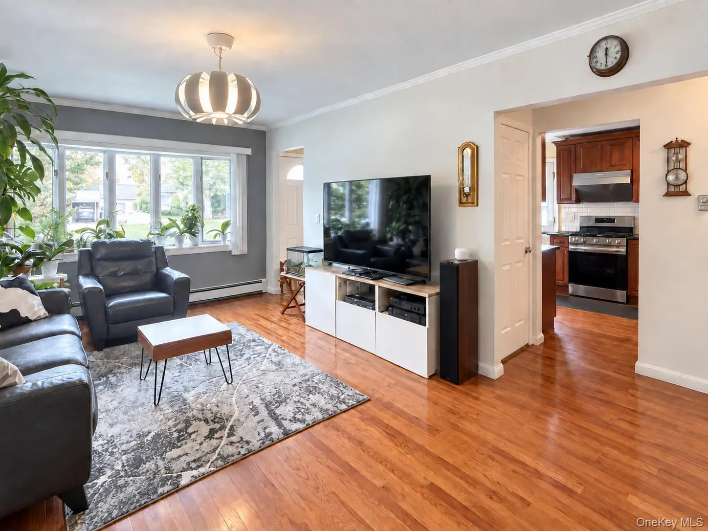 145 Westbury Avenue, North Hempstead, NY, 4 Bedrooms Bedrooms, 6 Rooms Rooms,2 BathroomsBathrooms,Residential,For Rent,Westbury,0,1056054 145 Westbury Avenue, North Hempstead, NY, 4 Bedrooms Bedrooms, 6 Rooms Rooms,2 BathroomsBathrooms,Residential,For Rent,Westbury,0,1056054