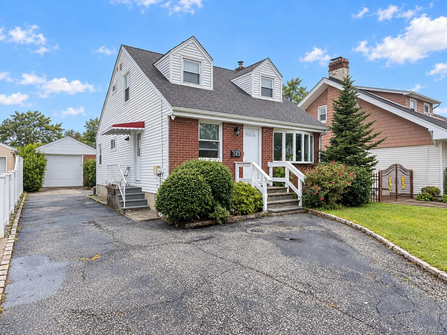 145 Westbury Avenue, North Hempstead, NY, 4 Bedrooms Bedrooms, 6 Rooms Rooms,2 BathroomsBathrooms,Residential,For Rent,Westbury,0,1056054 145 Westbury Avenue, North Hempstead, NY, 4 Bedrooms Bedrooms, 6 Rooms Rooms,2 BathroomsBathrooms,Residential,For Rent,Westbury,0,1056054