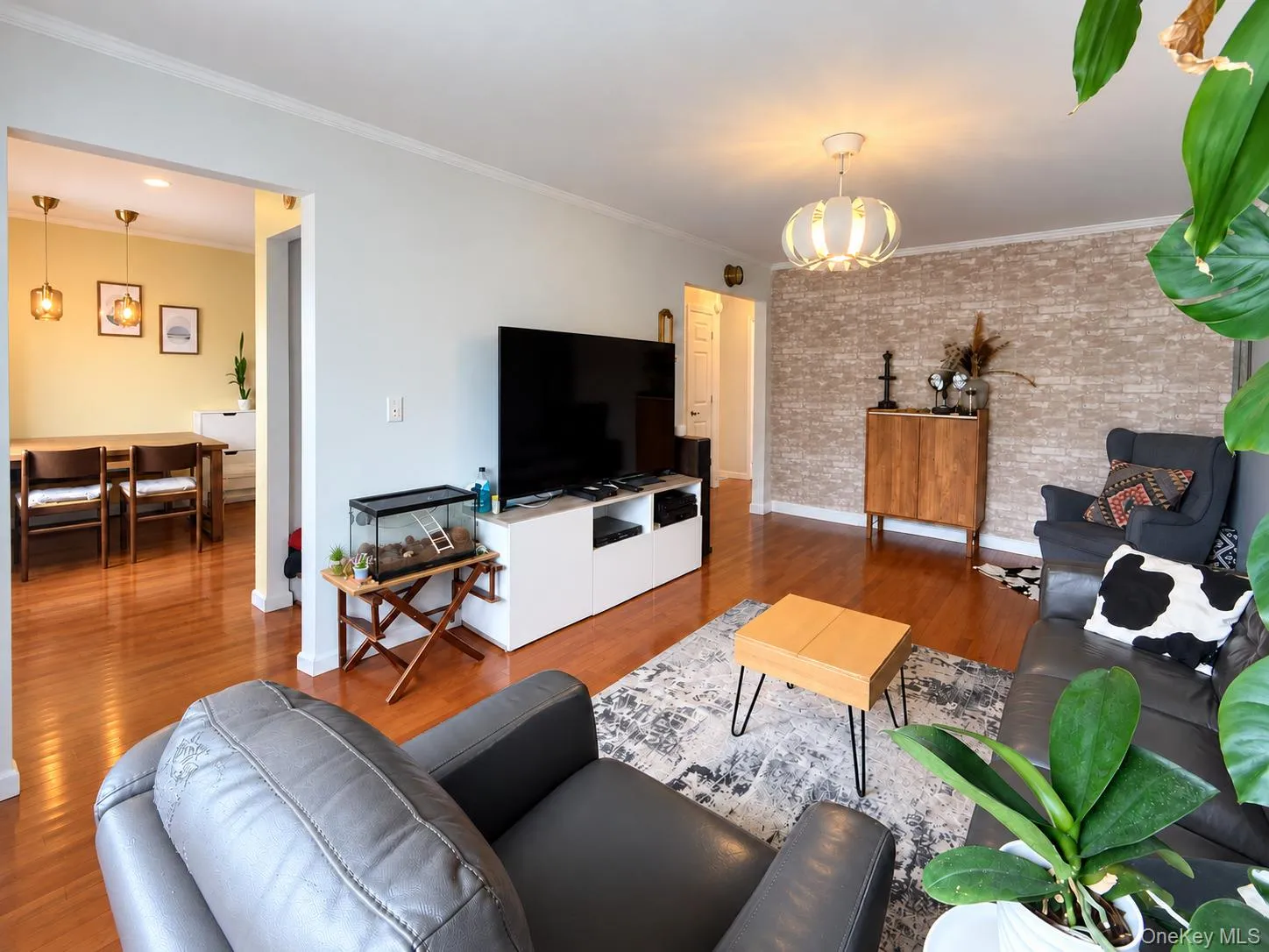 145 Westbury Avenue, North Hempstead, NY, 4 Bedrooms Bedrooms, 6 Rooms Rooms,2 BathroomsBathrooms,Residential,For Rent,Westbury,0,1056054 145 Westbury Avenue, North Hempstead, NY, 4 Bedrooms Bedrooms, 6 Rooms Rooms,2 BathroomsBathrooms,Residential,For Rent,Westbury,0,1056054