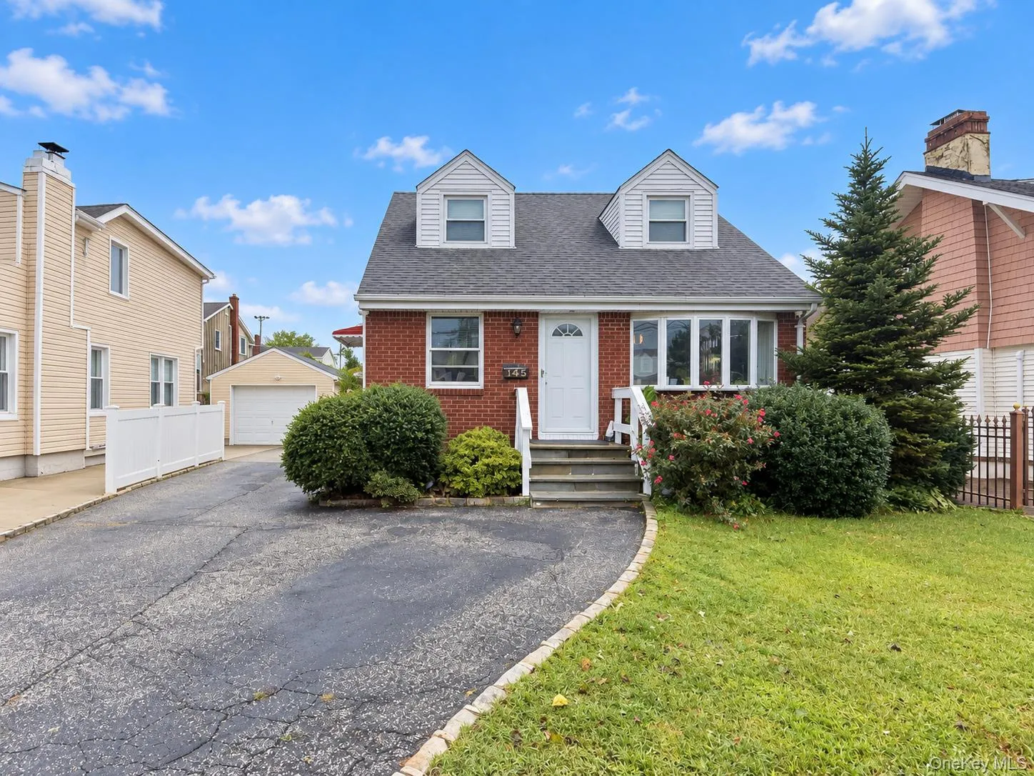 145 Westbury Avenue, North Hempstead, NY, 4 Bedrooms Bedrooms, 6 Rooms Rooms,2 BathroomsBathrooms,Residential,For Rent,Westbury,0,1056054 145 Westbury Avenue, North Hempstead, NY, 4 Bedrooms Bedrooms, 6 Rooms Rooms,2 BathroomsBathrooms,Residential,For Rent,Westbury,0,1056054