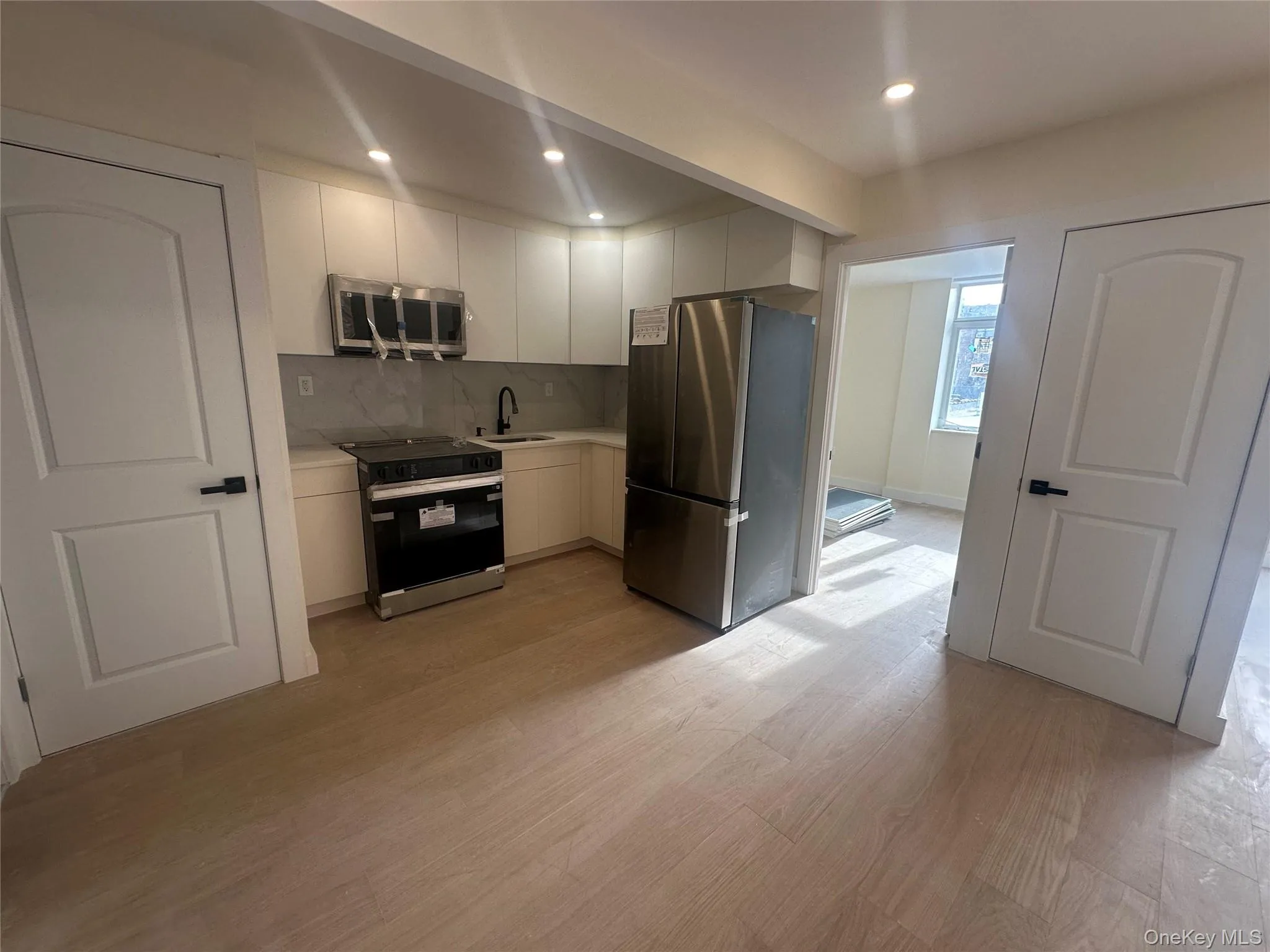 8840 54th Avenue, New York, NY, 1 Bedroom Bedrooms, 2 Rooms Rooms,1 BathroomBathrooms,Residential,For Rent,54th,0,1056055 8840 54th Avenue, New York, NY, 1 Bedroom Bedrooms, 2 Rooms Rooms,1 BathroomBathrooms,Residential,For Rent,54th,0,1056055