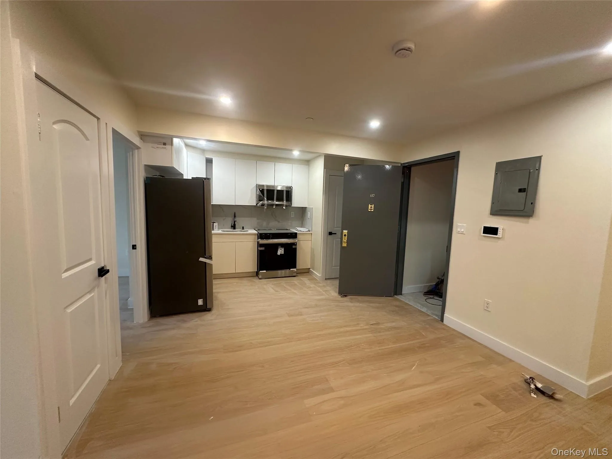 8840 54th Avenue, New York, NY, 1 Bedroom Bedrooms, 2 Rooms Rooms,1 BathroomBathrooms,Residential,For Rent,54th,0,1056055 8840 54th Avenue, New York, NY, 1 Bedroom Bedrooms, 2 Rooms Rooms,1 BathroomBathrooms,Residential,For Rent,54th,0,1056055
