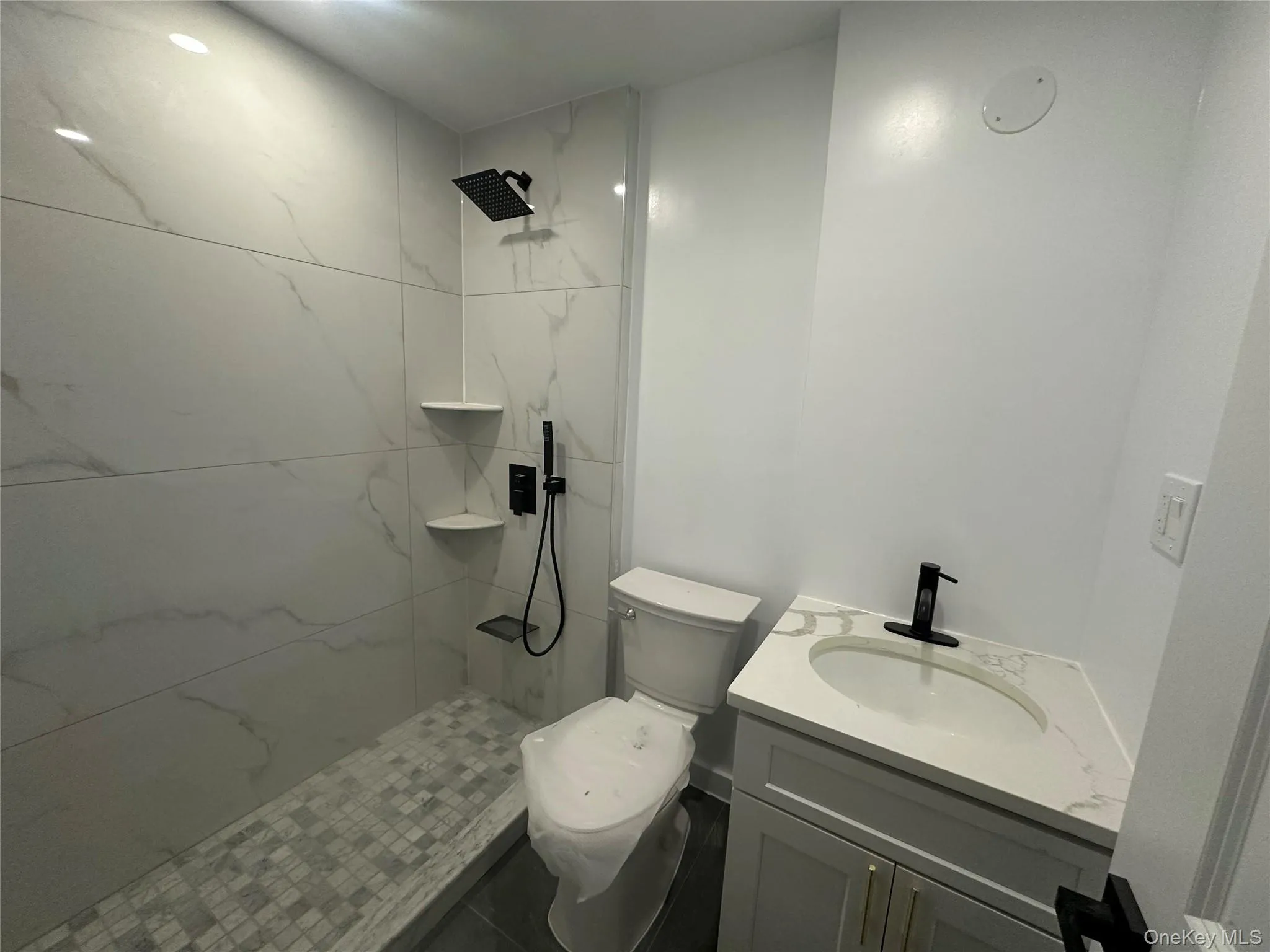 8840 54th Avenue, New York, NY, 1 Bedroom Bedrooms, 2 Rooms Rooms,1 BathroomBathrooms,Residential,For Rent,54th,0,1056055 8840 54th Avenue, New York, NY, 1 Bedroom Bedrooms, 2 Rooms Rooms,1 BathroomBathrooms,Residential,For Rent,54th,0,1056055
