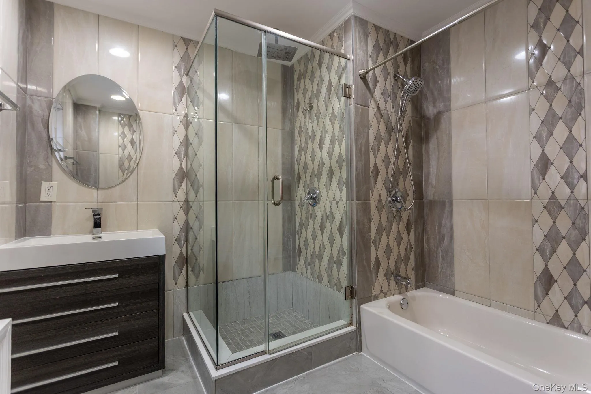 73-35 189th Street, New York, NY, 3 Bedrooms Bedrooms, 9 Rooms Rooms,1 BathroomBathrooms,Residential,For Rent,189th,0,1056057 73-35 189th Street, New York, NY, 3 Bedrooms Bedrooms, 9 Rooms Rooms,1 BathroomBathrooms,Residential,For Rent,189th,0,1056057