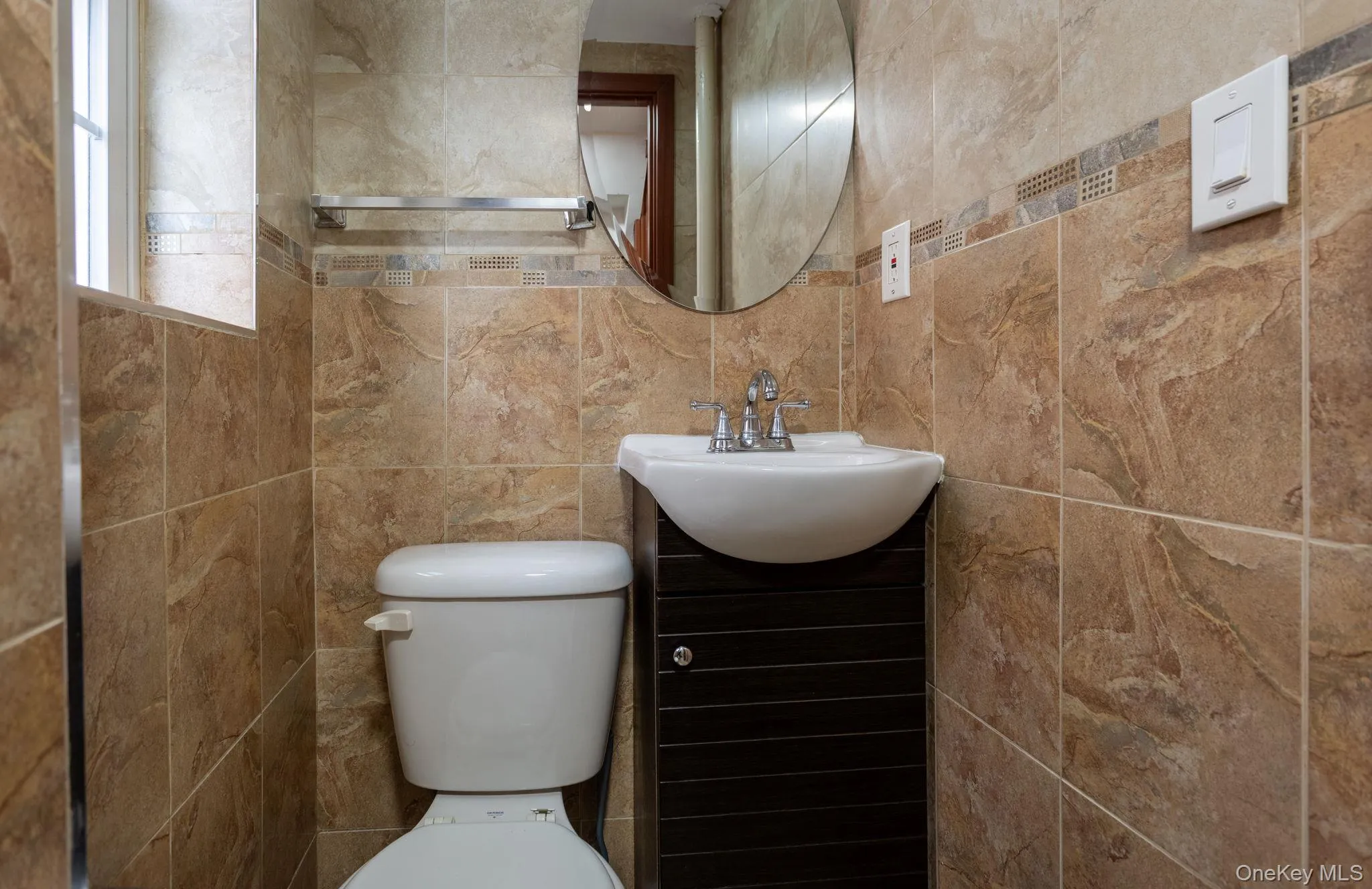 73-35 189th Street, New York, NY, 3 Bedrooms Bedrooms, 9 Rooms Rooms,1 BathroomBathrooms,Residential,For Rent,189th,0,1056057 73-35 189th Street, New York, NY, 3 Bedrooms Bedrooms, 9 Rooms Rooms,1 BathroomBathrooms,Residential,For Rent,189th,0,1056057