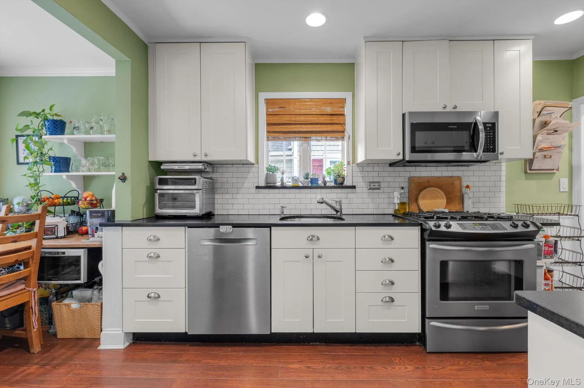 91 Geranium Avenue, Hempstead, NY, 3 Bedrooms Bedrooms, 7 Rooms Rooms,1 BathroomBathrooms,Residential,For Rent,Geranium,0,1056059 91 Geranium Avenue, Hempstead, NY, 3 Bedrooms Bedrooms, 7 Rooms Rooms,1 BathroomBathrooms,Residential,For Rent,Geranium,0,1056059
