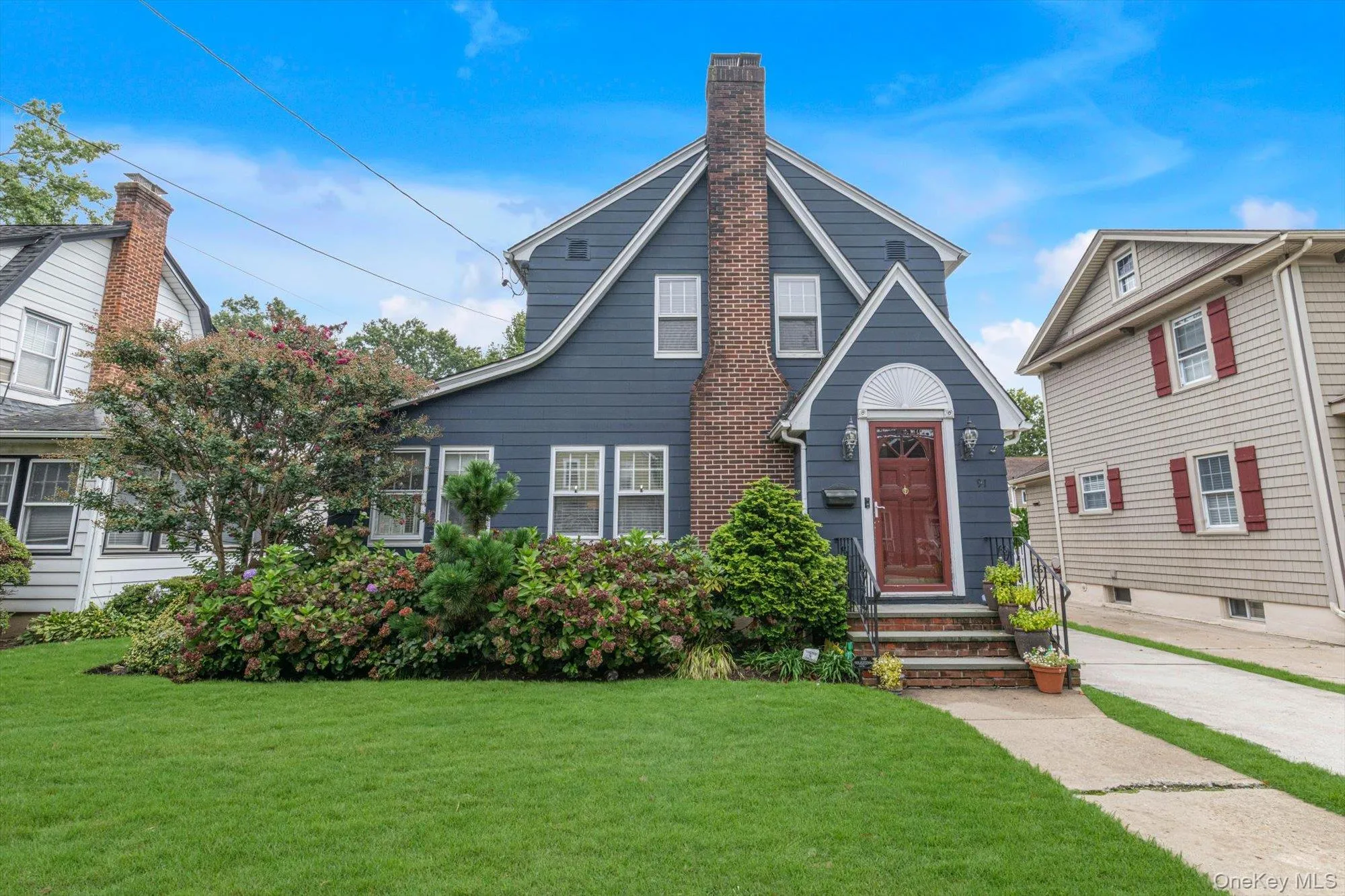 91 Geranium Avenue, Hempstead, NY, 3 Bedrooms Bedrooms, 7 Rooms Rooms,1 BathroomBathrooms,Residential,For Rent,Geranium,0,1056059 91 Geranium Avenue, Hempstead, NY, 3 Bedrooms Bedrooms, 7 Rooms Rooms,1 BathroomBathrooms,Residential,For Rent,Geranium,0,1056059