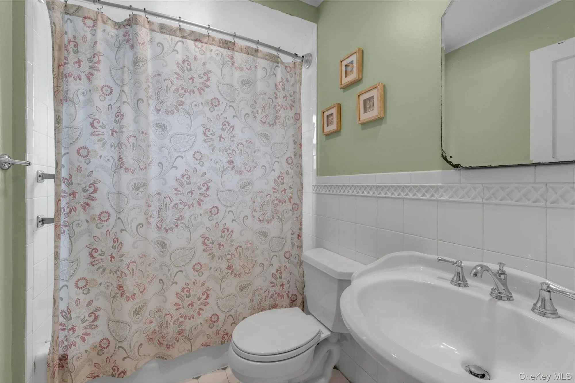 91 Geranium Avenue, Hempstead, NY, 3 Bedrooms Bedrooms, 7 Rooms Rooms,1 BathroomBathrooms,Residential,For Rent,Geranium,0,1056059 91 Geranium Avenue, Hempstead, NY, 3 Bedrooms Bedrooms, 7 Rooms Rooms,1 BathroomBathrooms,Residential,For Rent,Geranium,0,1056059