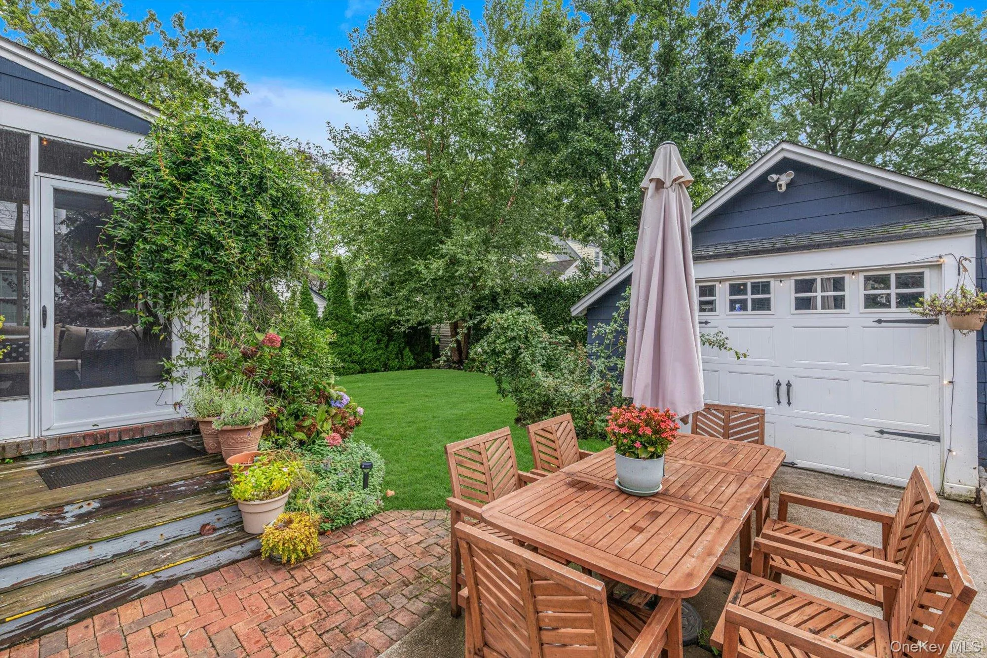 91 Geranium Avenue, Hempstead, NY, 3 Bedrooms Bedrooms, 7 Rooms Rooms,1 BathroomBathrooms,Residential,For Rent,Geranium,0,1056059 91 Geranium Avenue, Hempstead, NY, 3 Bedrooms Bedrooms, 7 Rooms Rooms,1 BathroomBathrooms,Residential,For Rent,Geranium,0,1056059